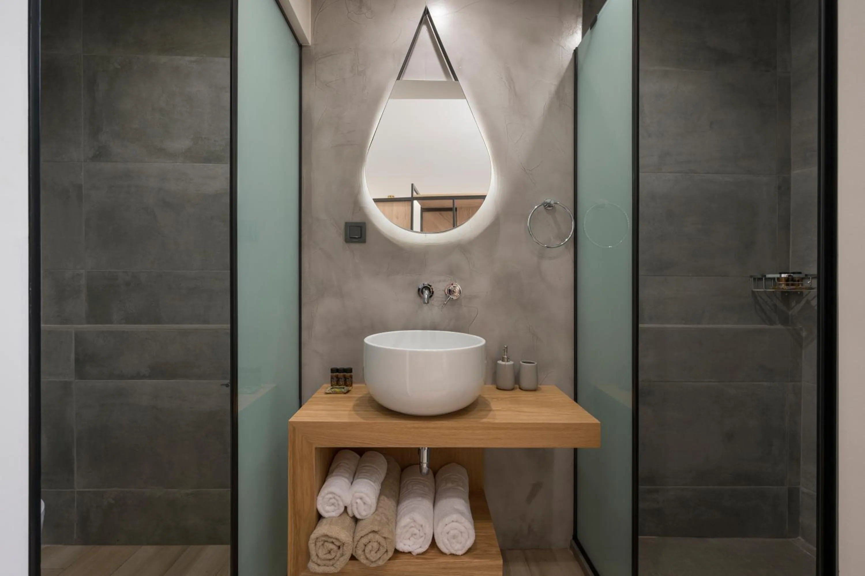 Bathroom in Casa D'Irene Deluxe Hotel