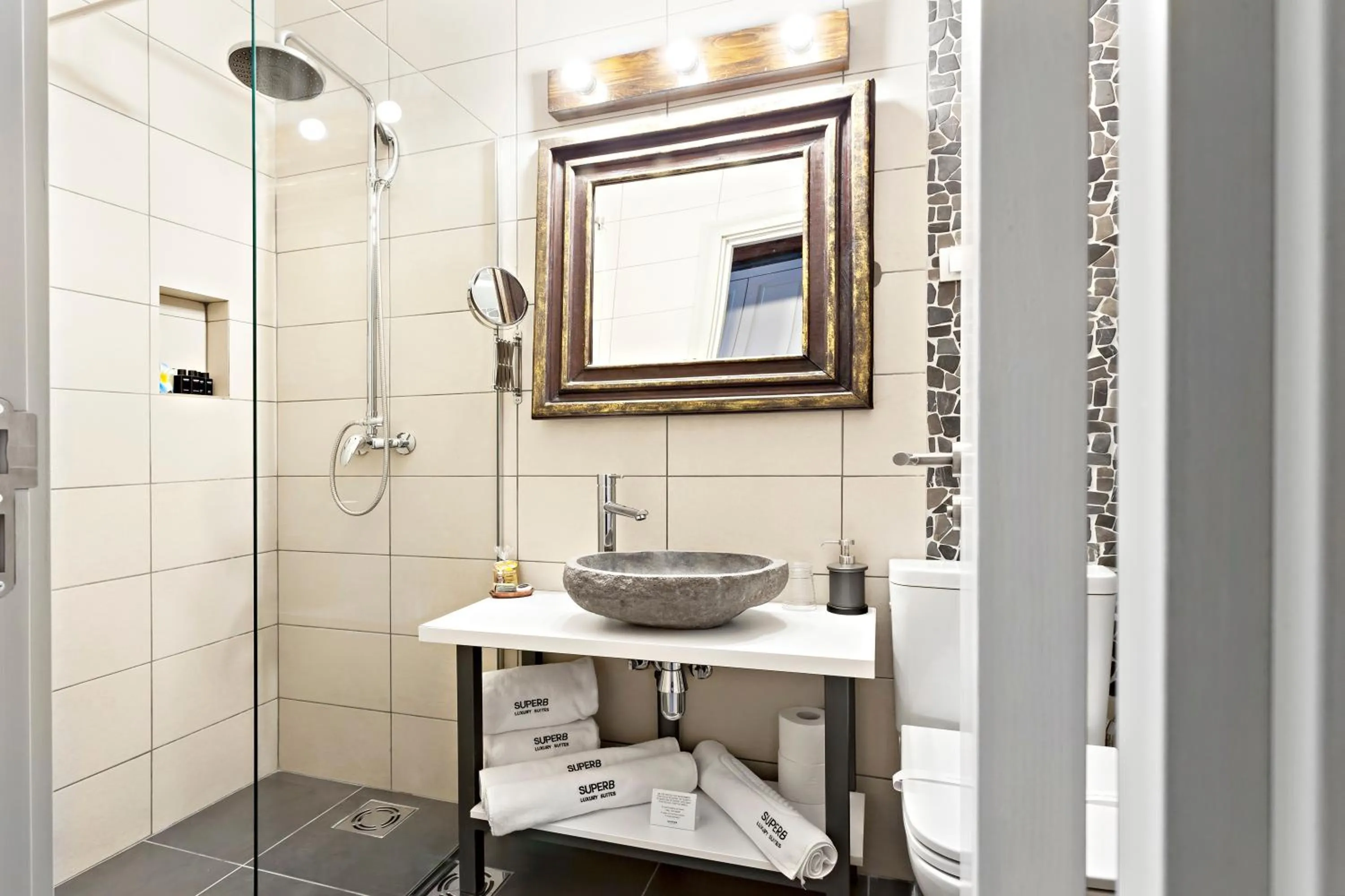 Bathroom in SuperB Luxury Suites