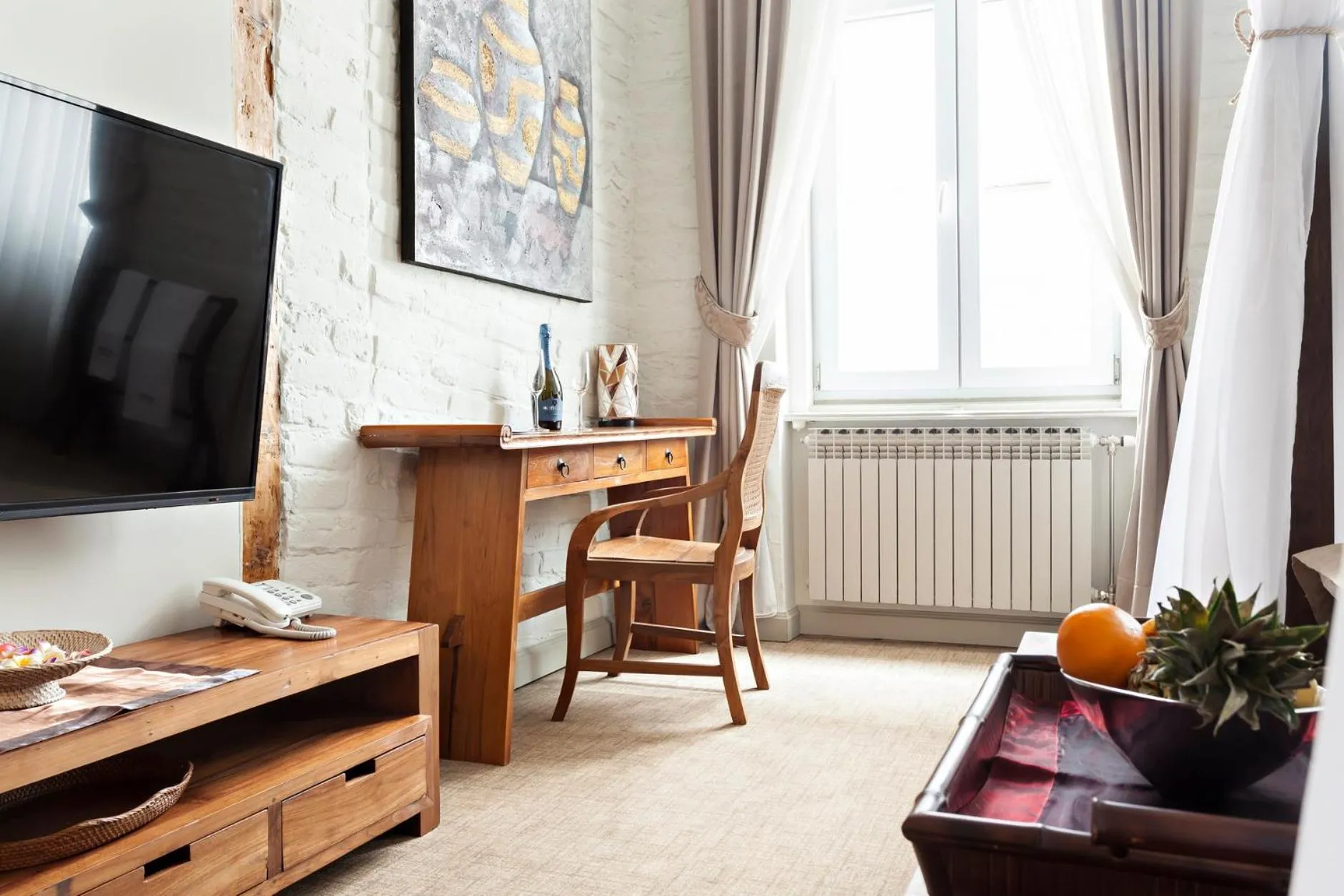 TV and multimedia in SuperB Luxury Suites