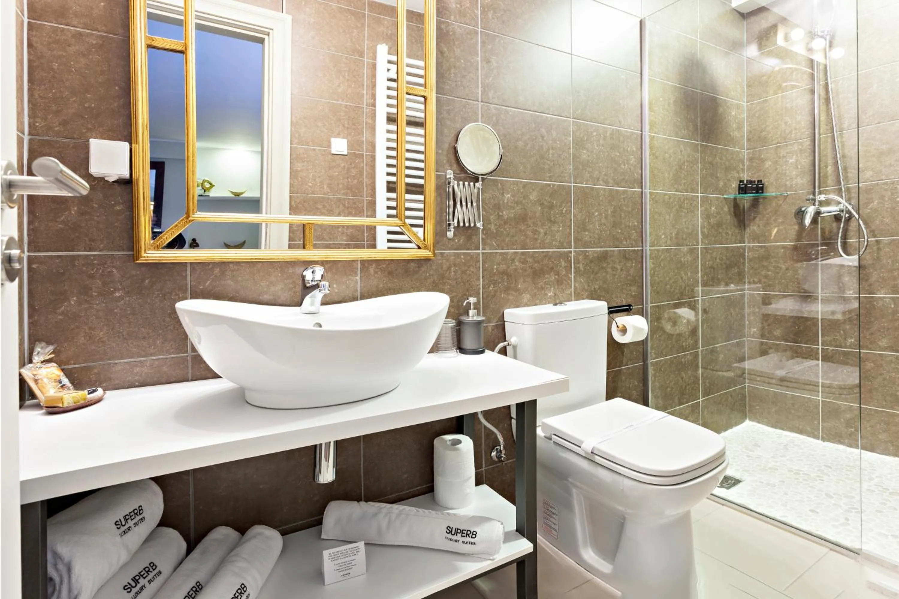 Shower in SuperB Luxury Suites