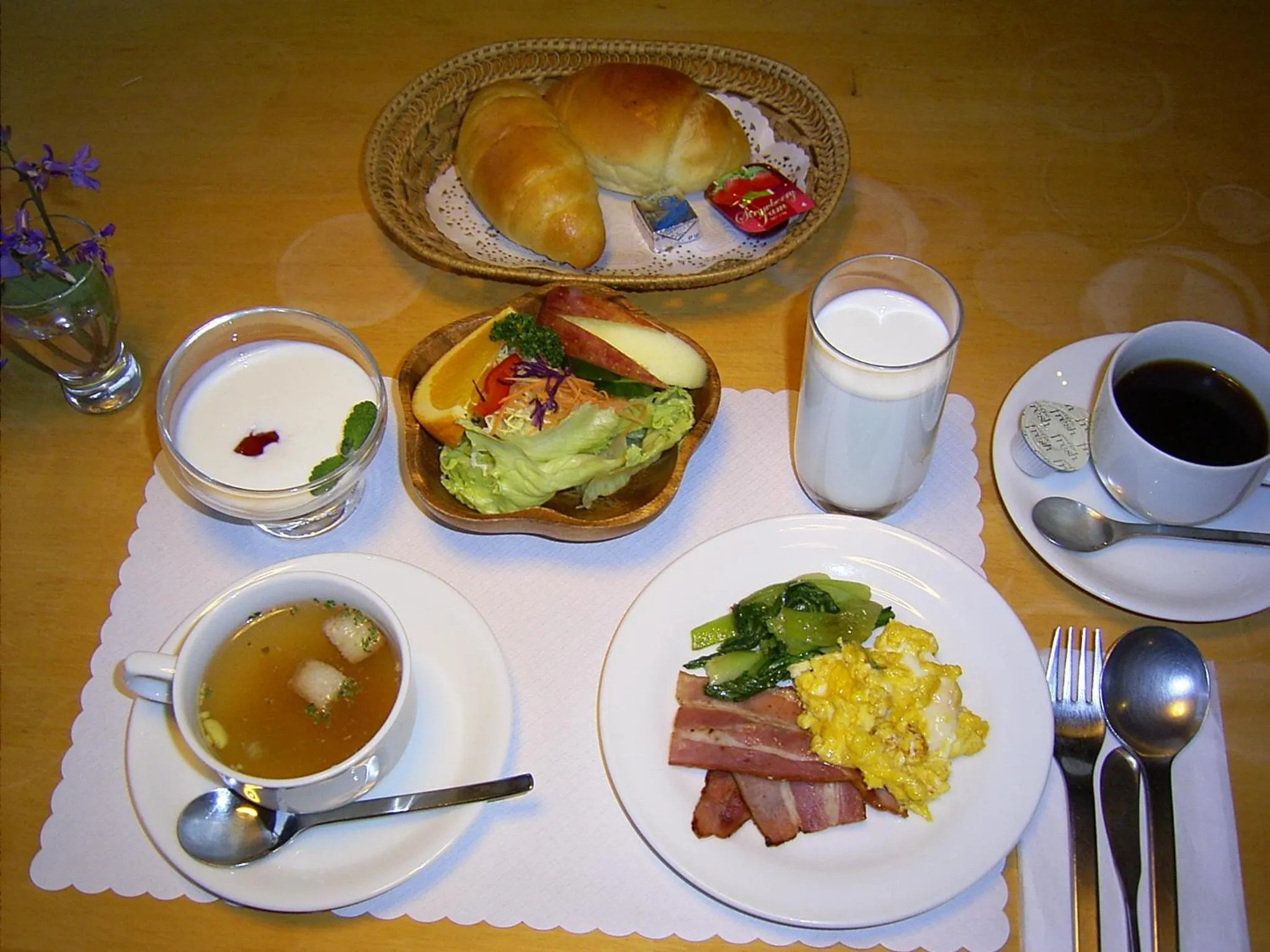 Food in Ashita no Mori