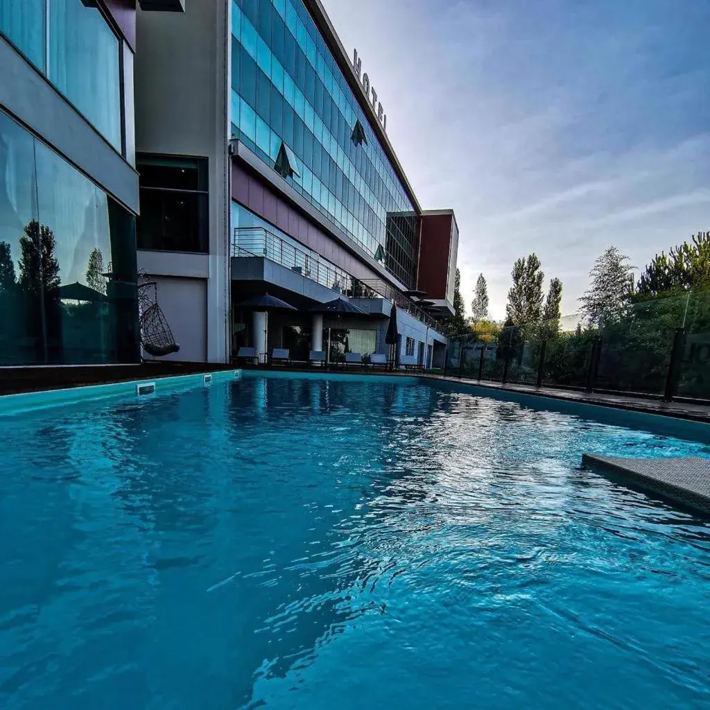 Swimming pool in Penafiel Park Hotel & Spa Swimming pool in Penafiel Park Hotel & Spa