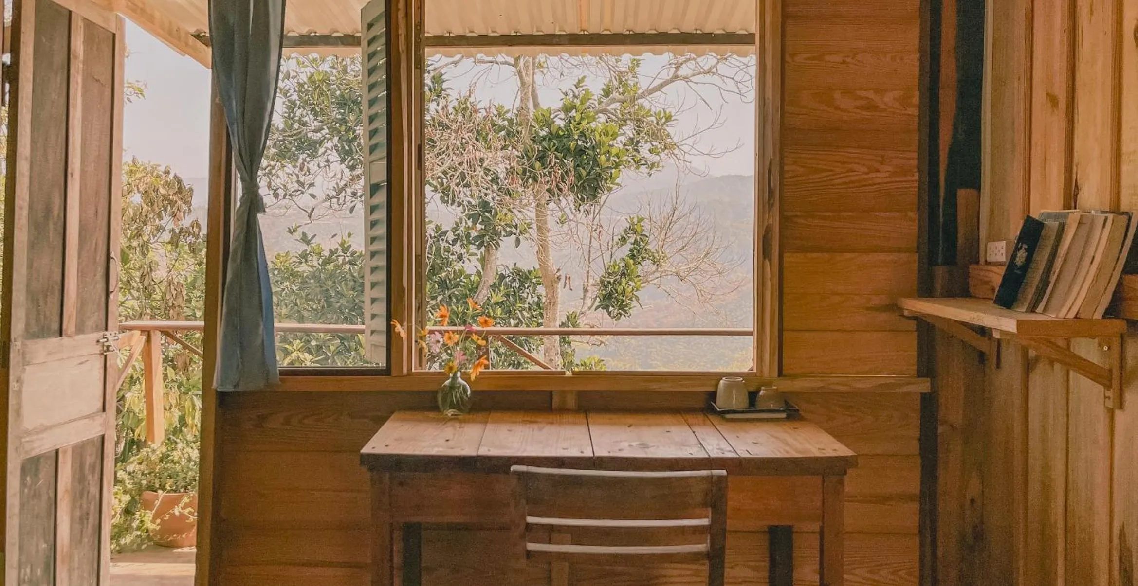 Mountain view in Midori Heritage Coffee Farm