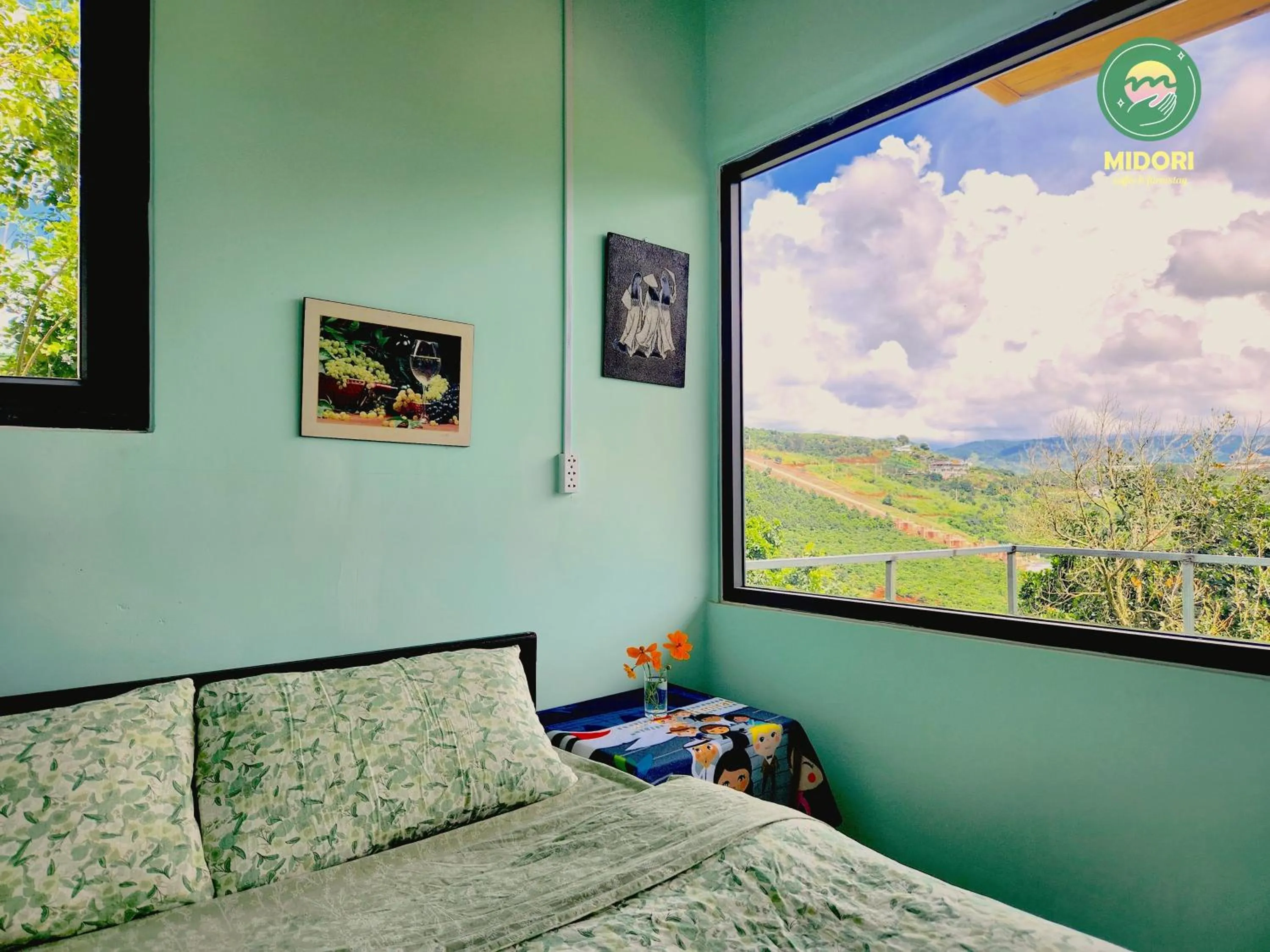Photo of the whole room, Bed in Midori Heritage Coffee Farm