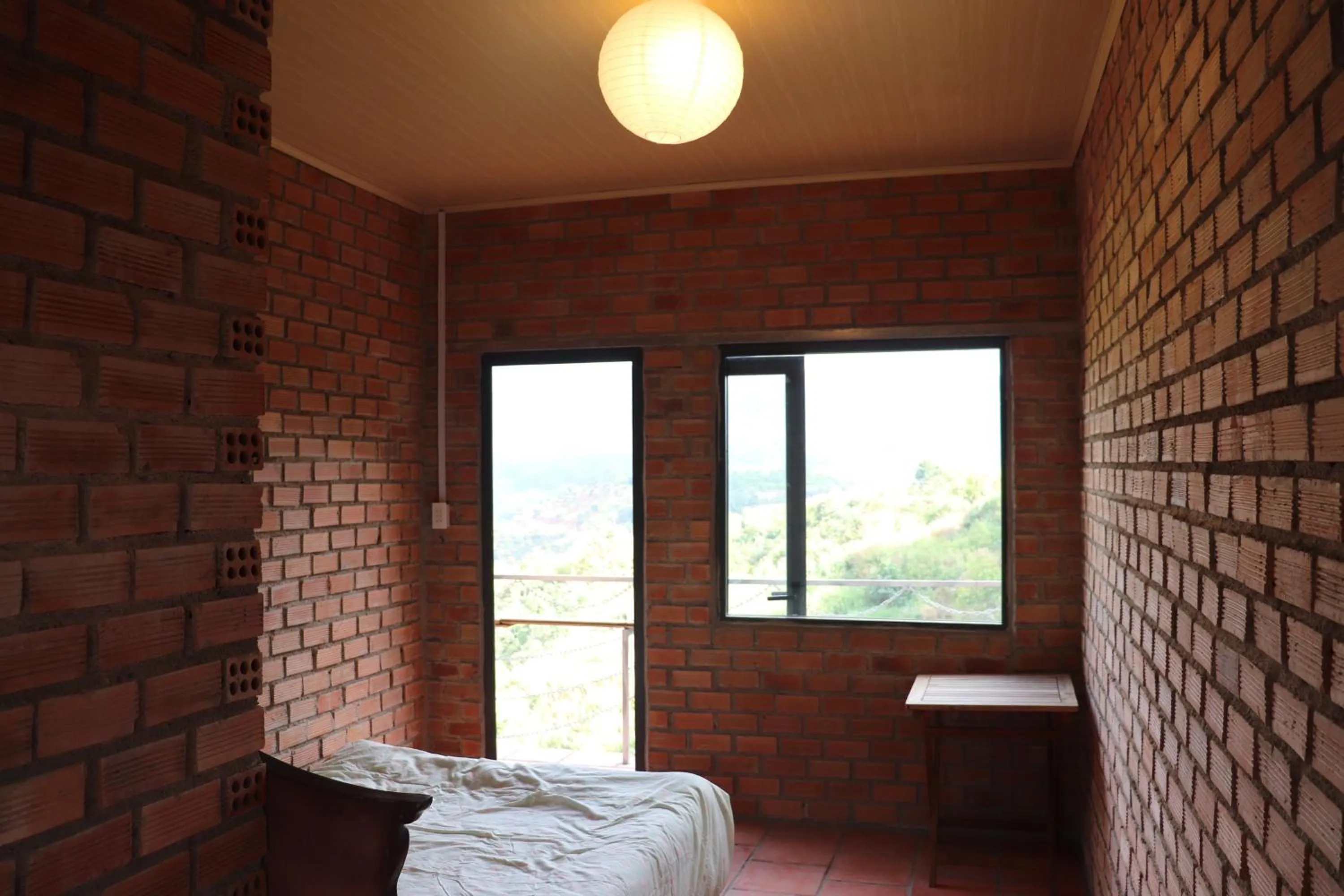 Bed in Midori Heritage Coffee Farm