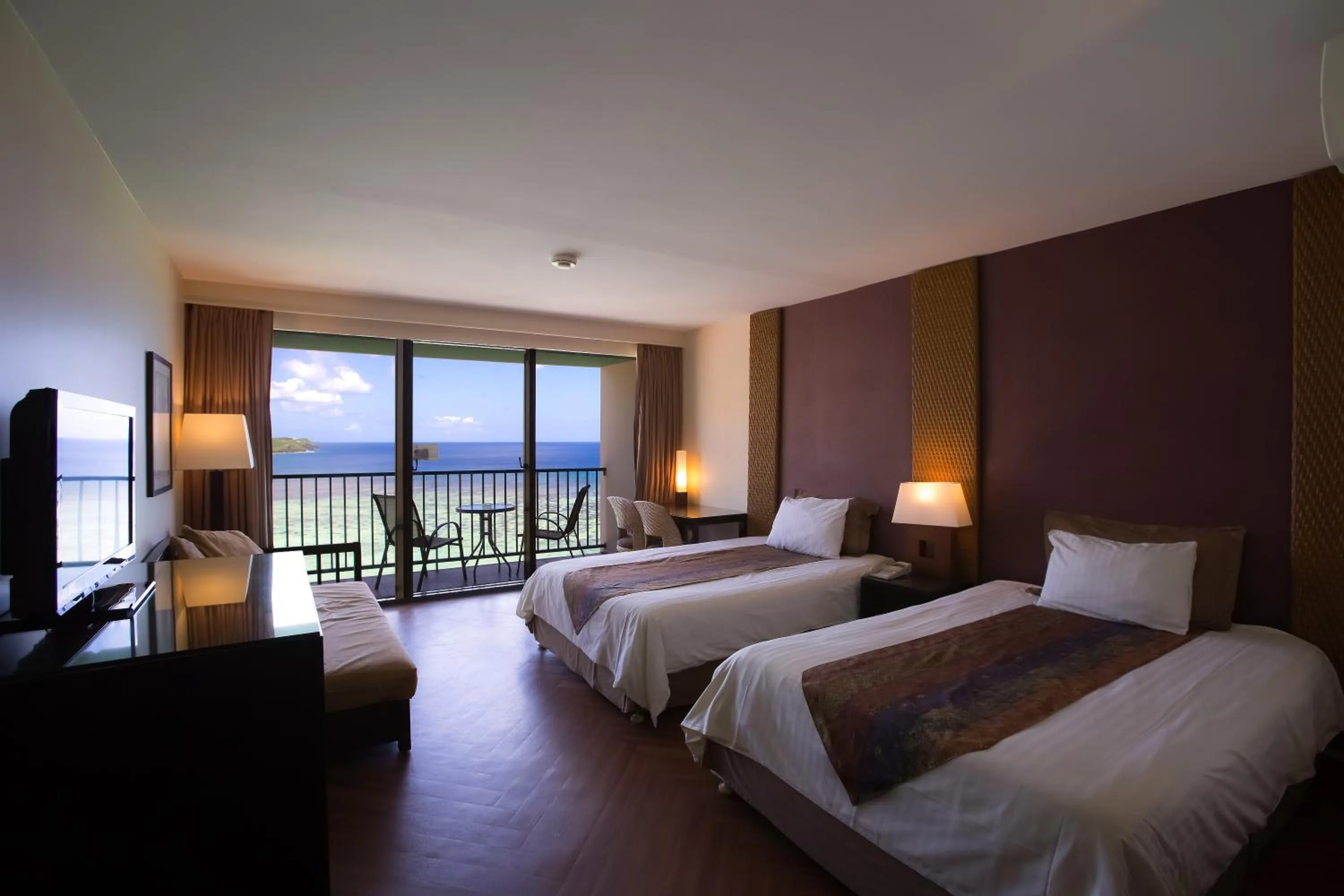 Photo of the whole room, Bed in Guam Reef Hotel