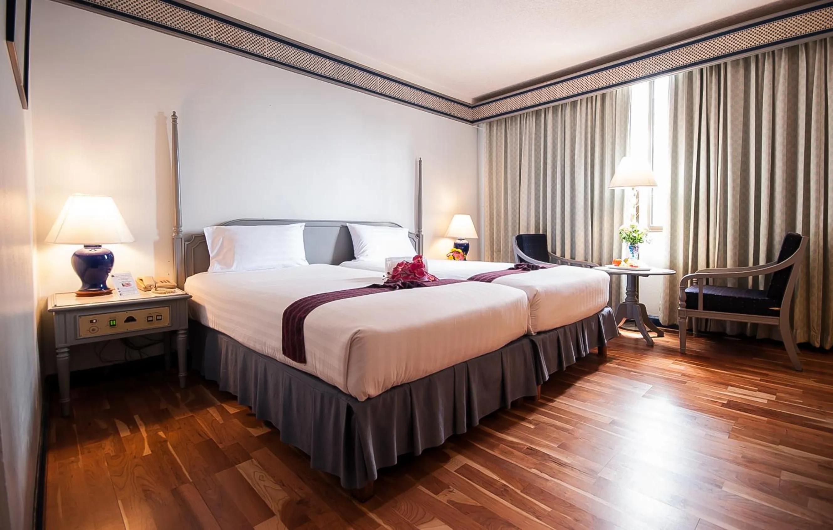 Photo of the whole room, Bed in Diamond Plaza Hotel