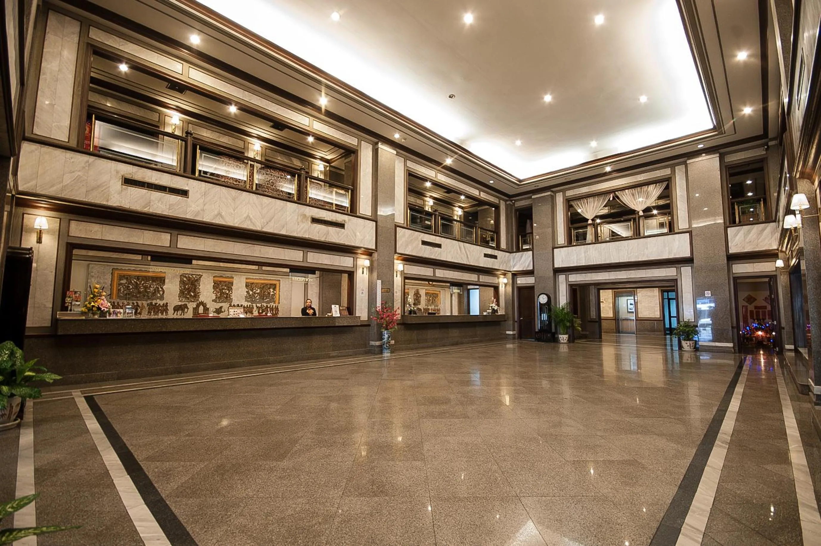 Lobby or reception in Diamond Plaza Hotel