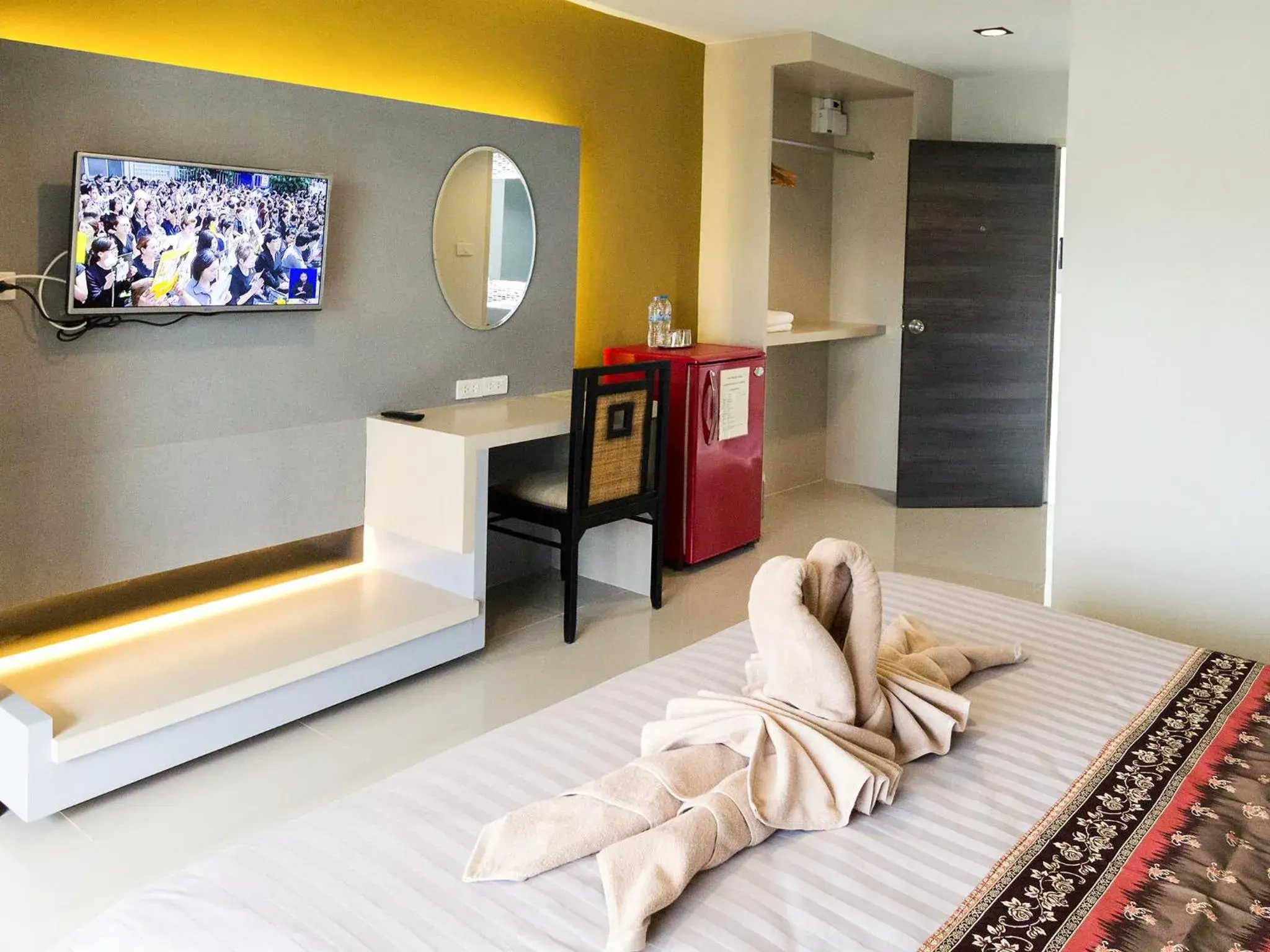 TV and multimedia, Bed in Silom Boutique Hotel Hatyai TV and multimedia, Bed in Silom Boutique Hotel Hatyai