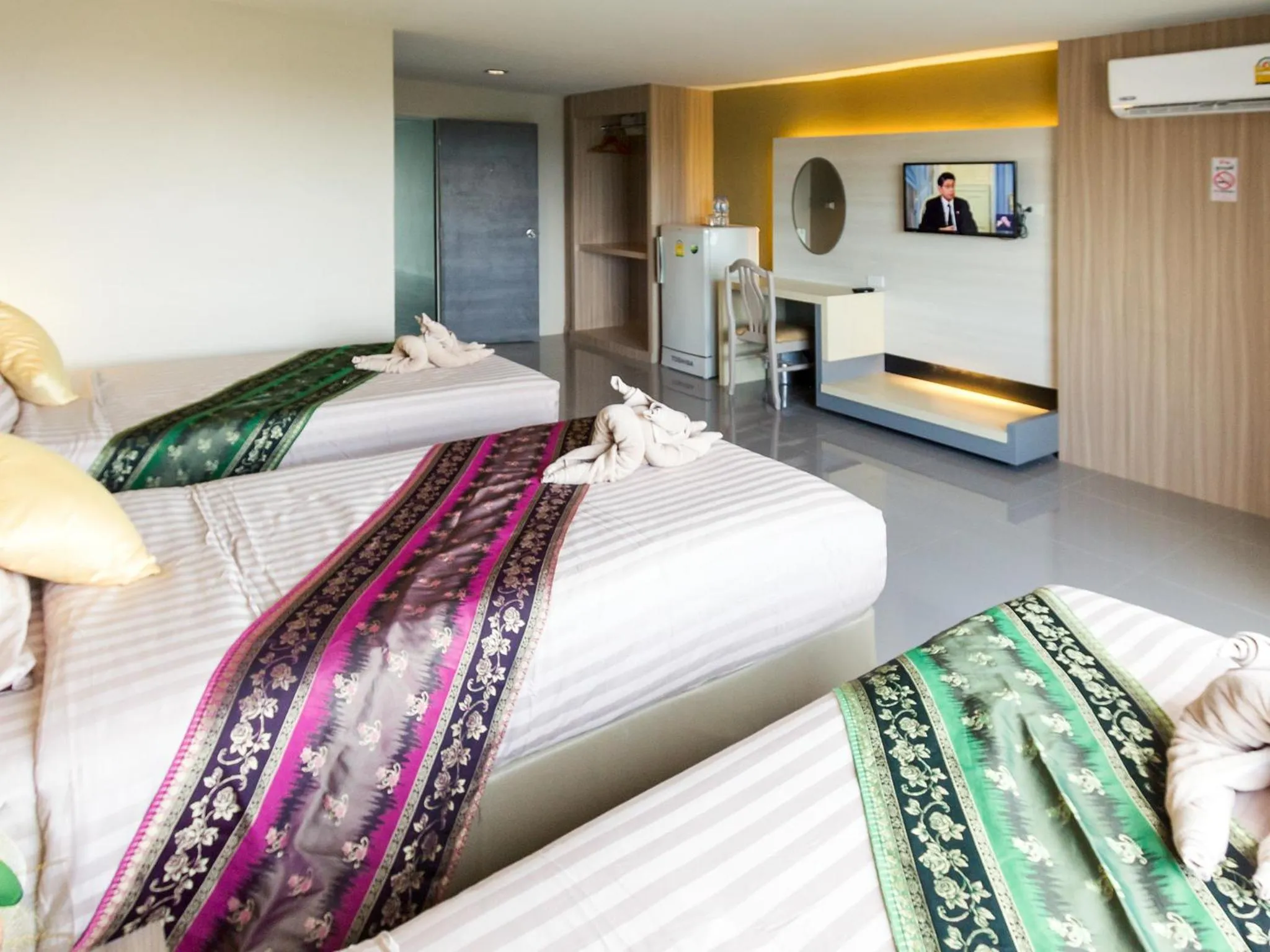 TV and multimedia, Bed in Silom Boutique Hotel Hatyai