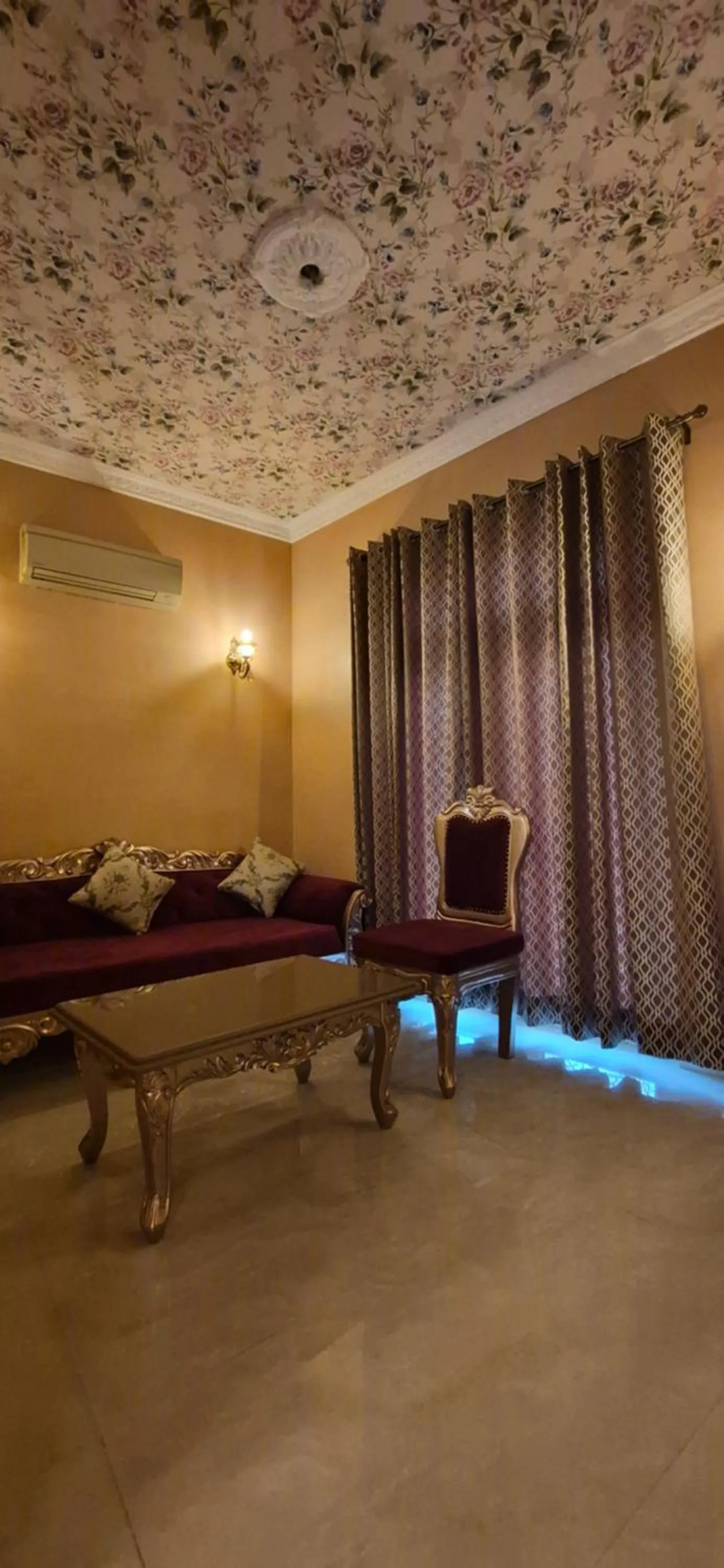 Ray of Maya near to taj mahal