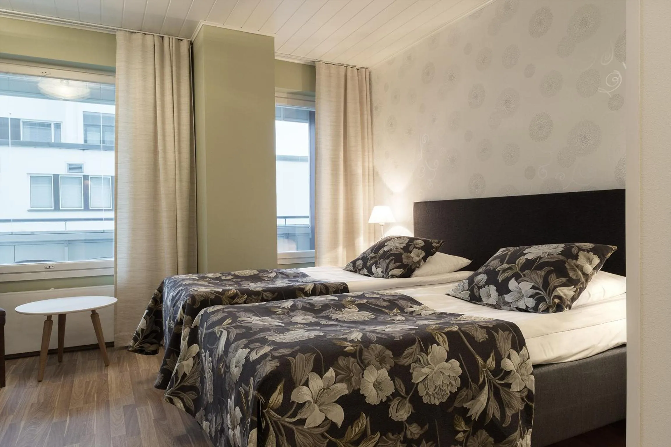 Bedroom, Bed in Hotel Milton