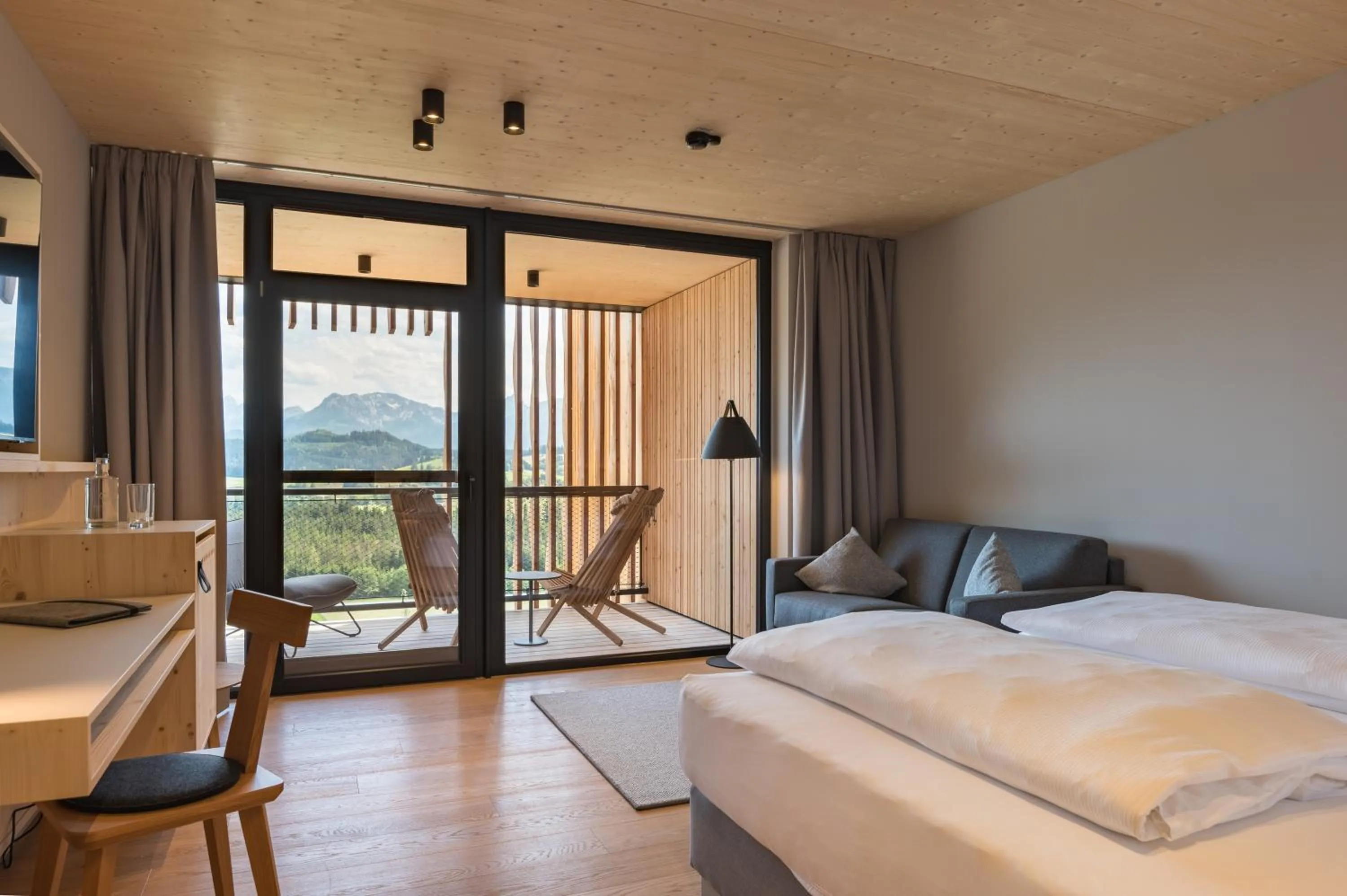 Photo of the whole room, Bed in PANORAMA Allgäu Spa Resort
