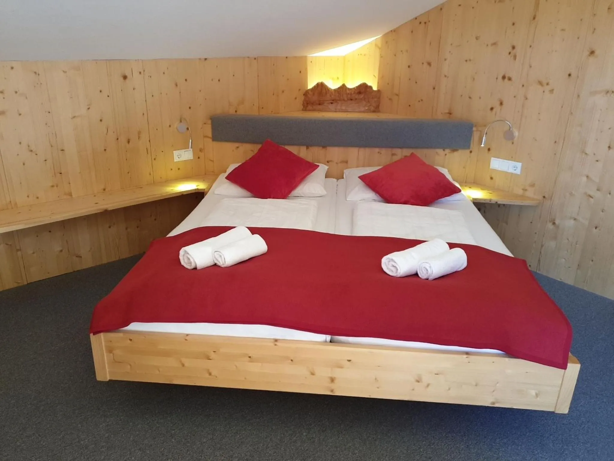 Bed in Berghotel Türlwand