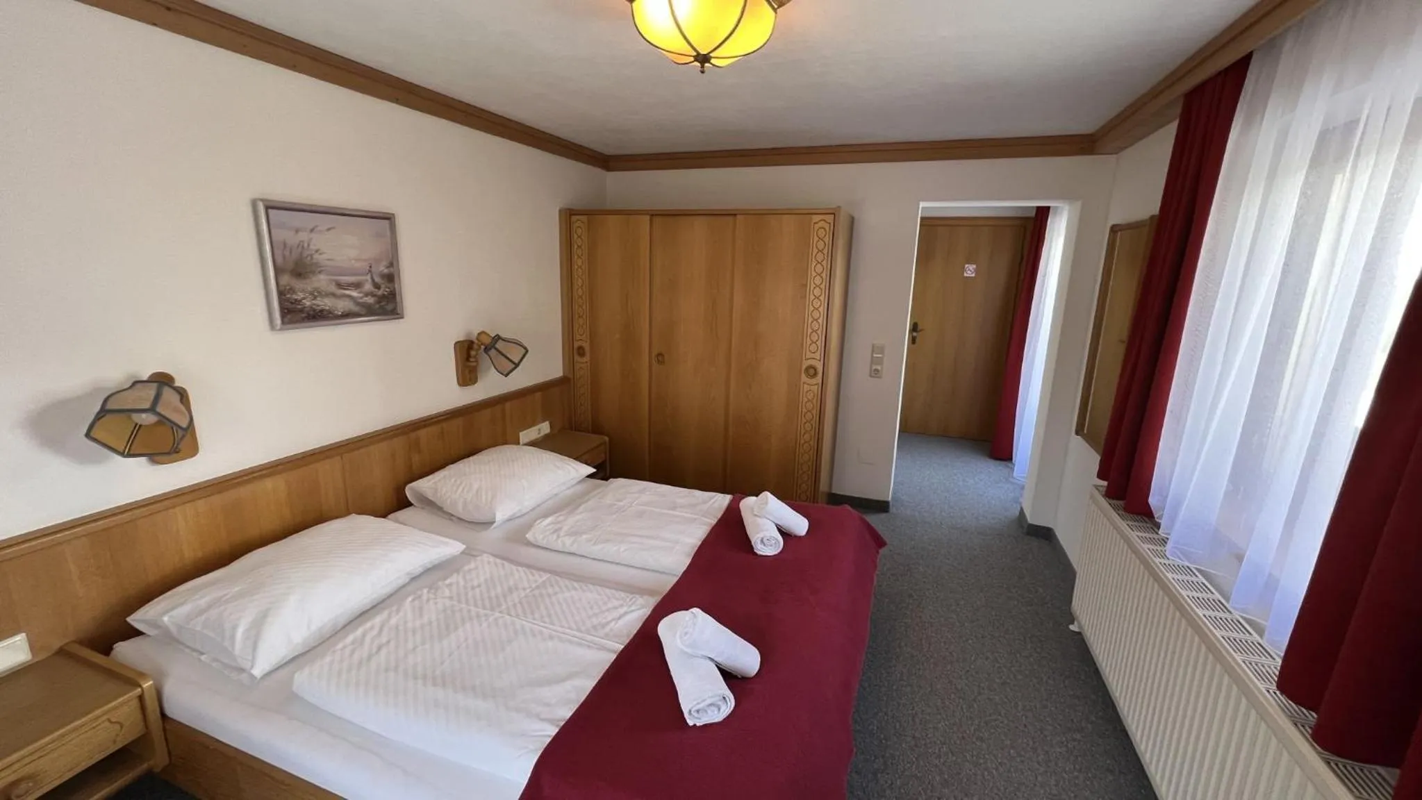 Bed in Berghotel Türlwand