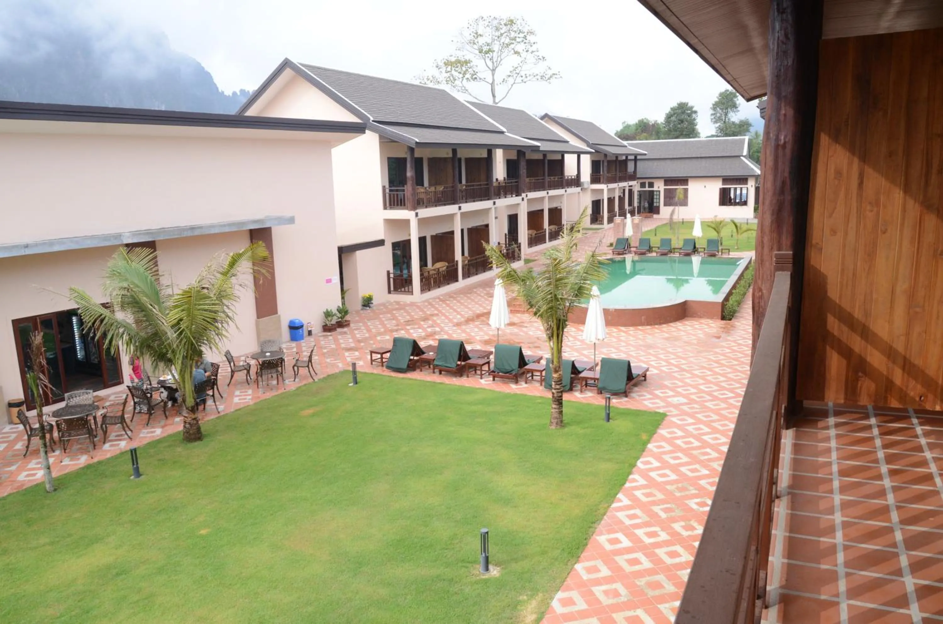 Spring in Saksiri Riverside Boutique Hotel