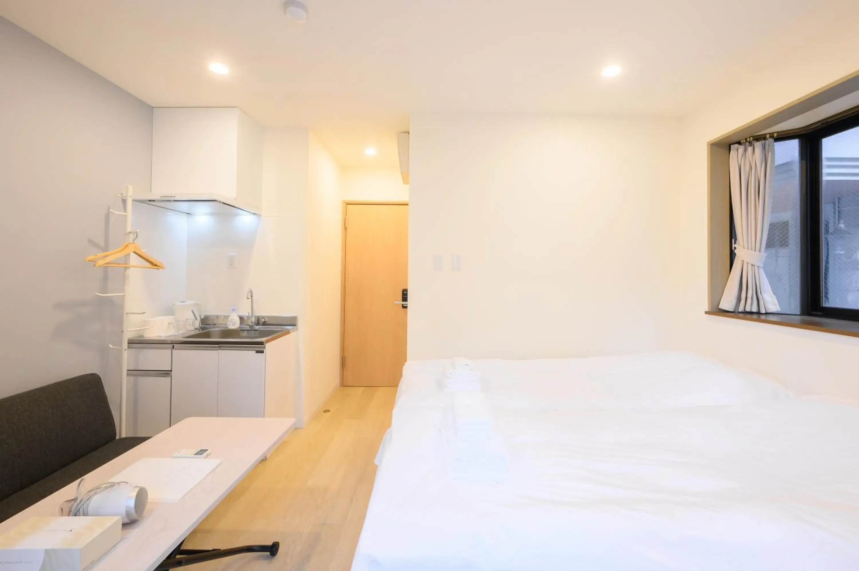 Triple Room with Private Bathroom - single occupancy in Oku Apartment Triple Room with Private Bathroom - single occupancy in Oku Apartment