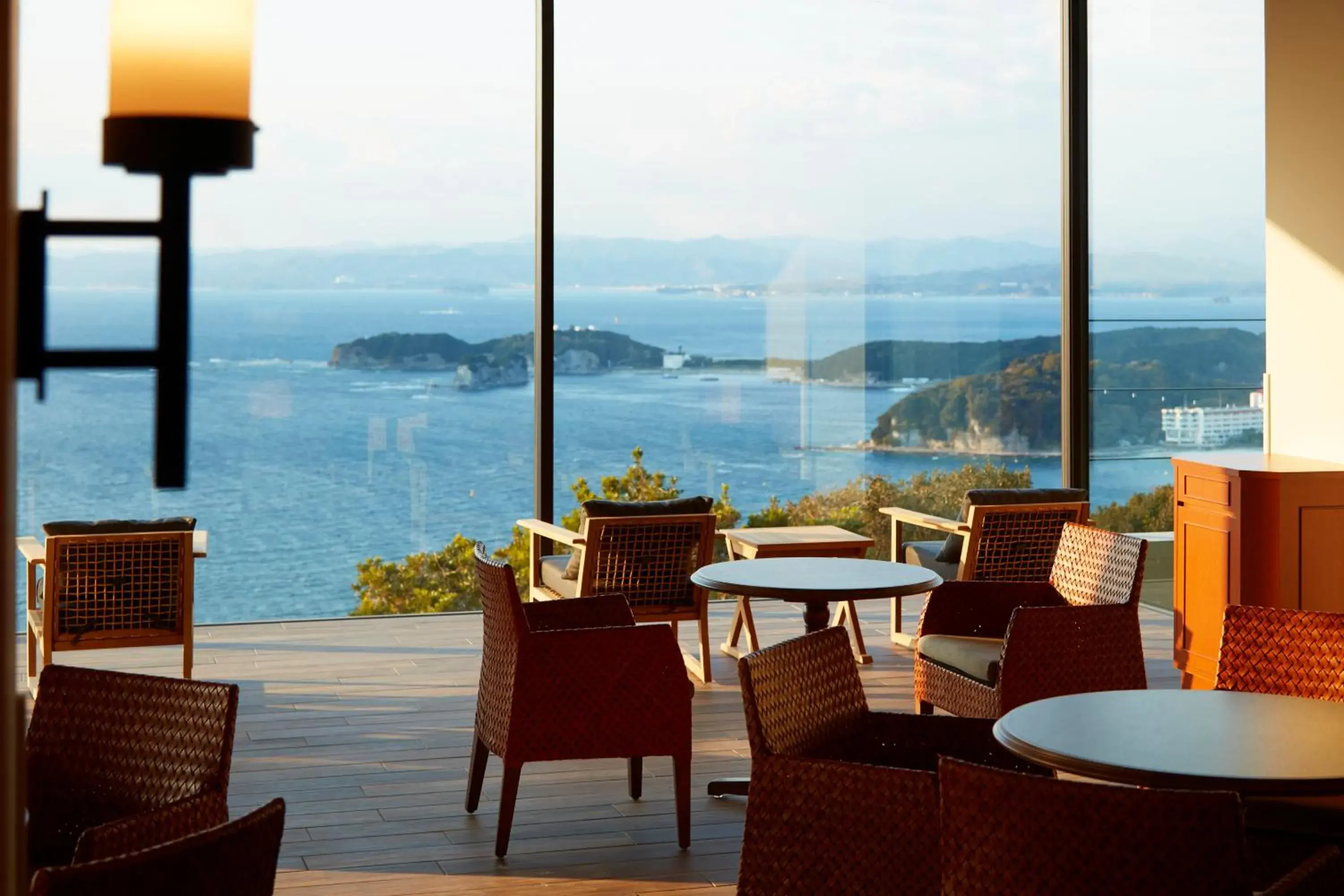 Lounge or bar in Infinito Hotel and Spa Lounge or bar in Infinito Hotel and Spa