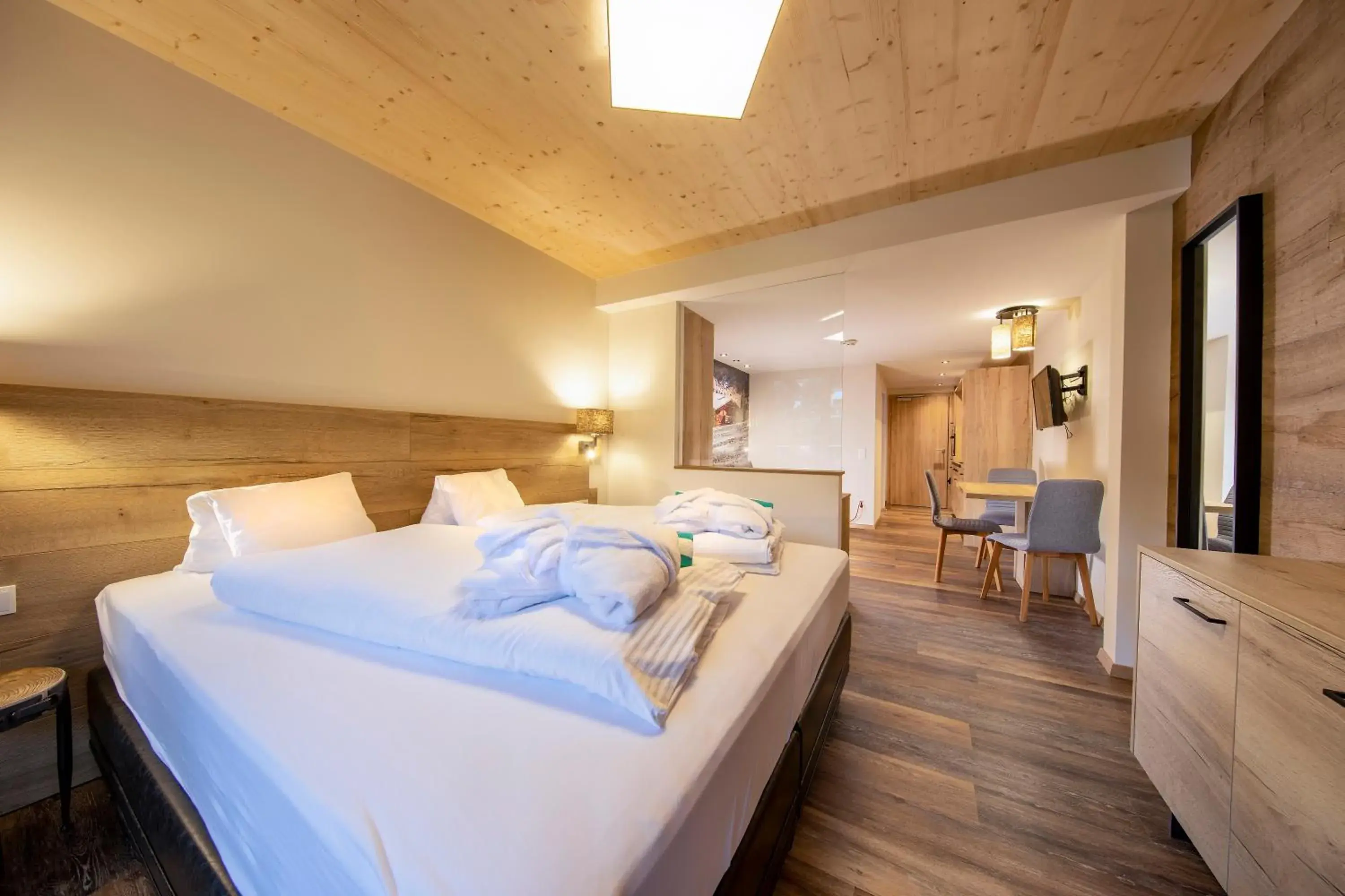 Deluxe Twin Room - single occupancy in Hotel Post Krimml Deluxe Twin Room - single occupancy in Hotel Post Krimml