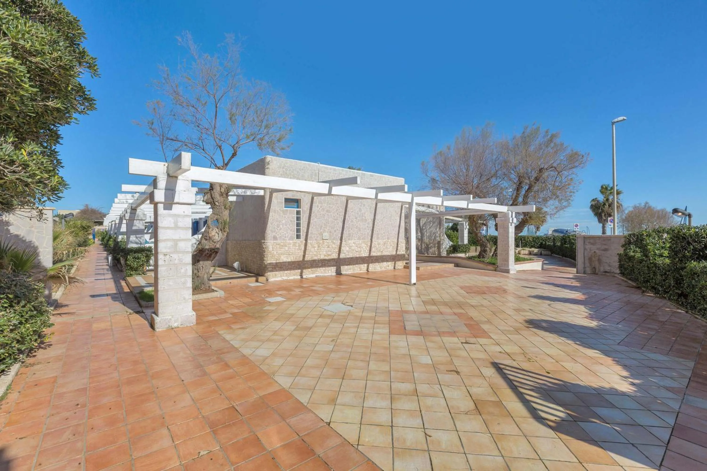 Property building in Residence La Scogliera