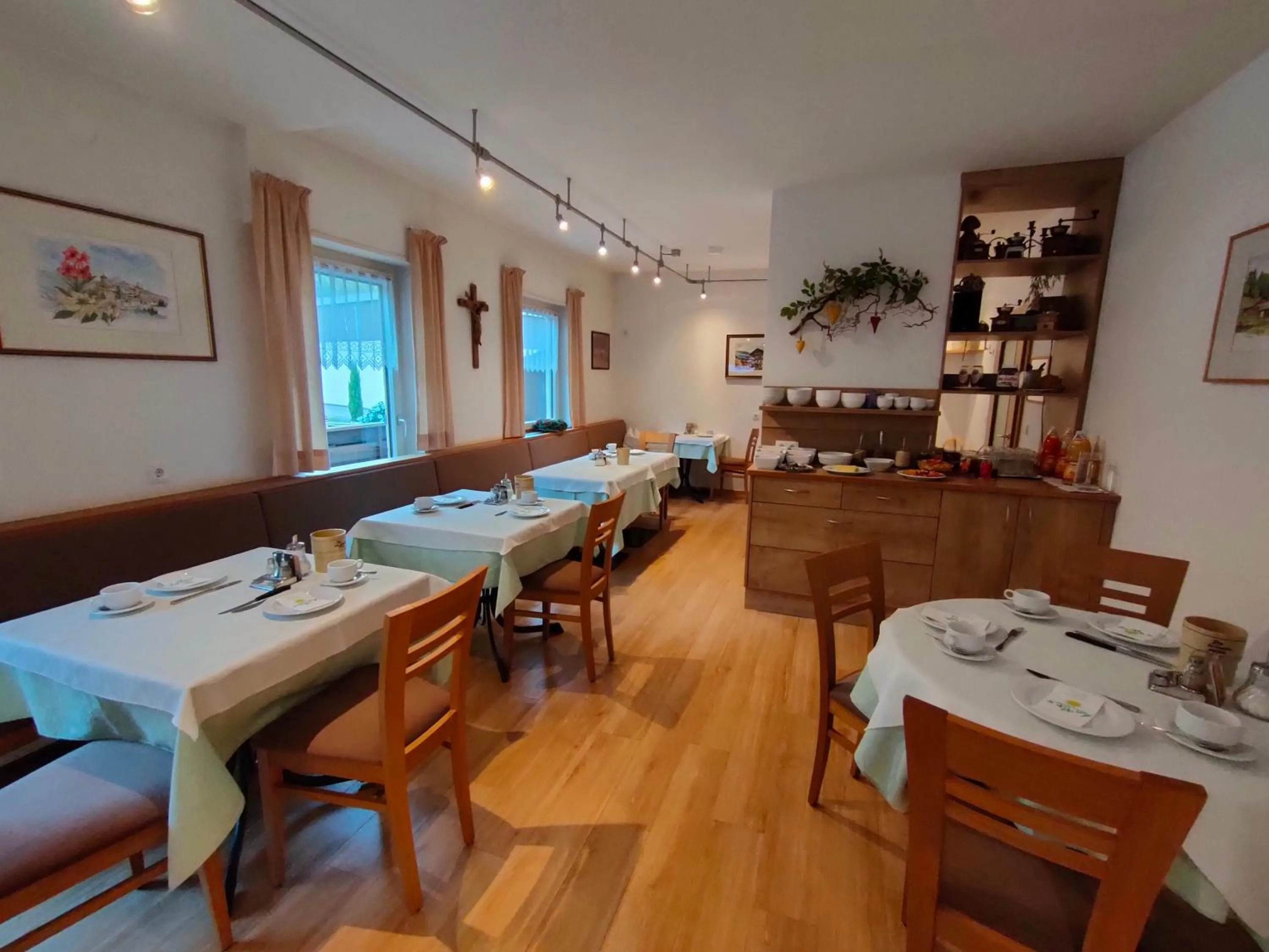 Breakfast in Gasthof Anny