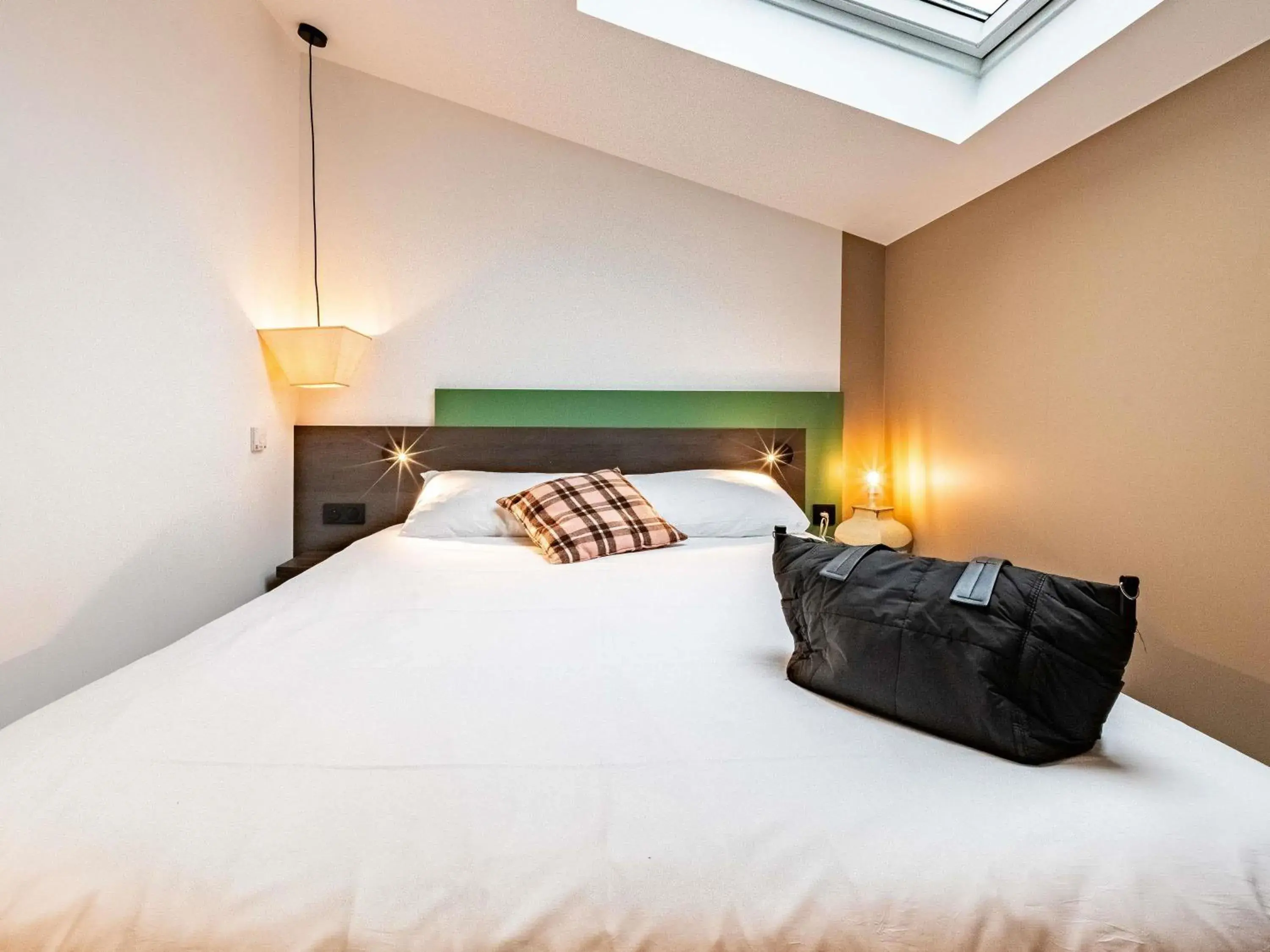 Bedroom, Bed in greet Hotel Massieux Lyon Nord Bedroom, Bed in greet Hotel Massieux Lyon Nord