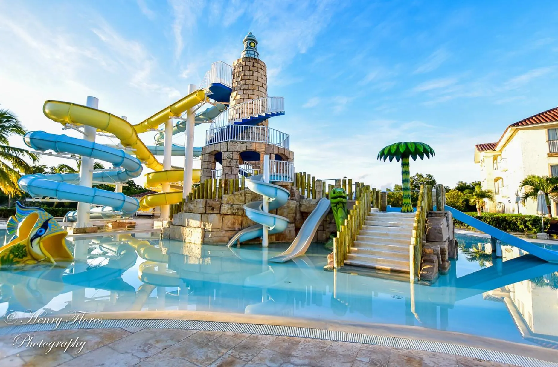 Swimming pool in Pez 106