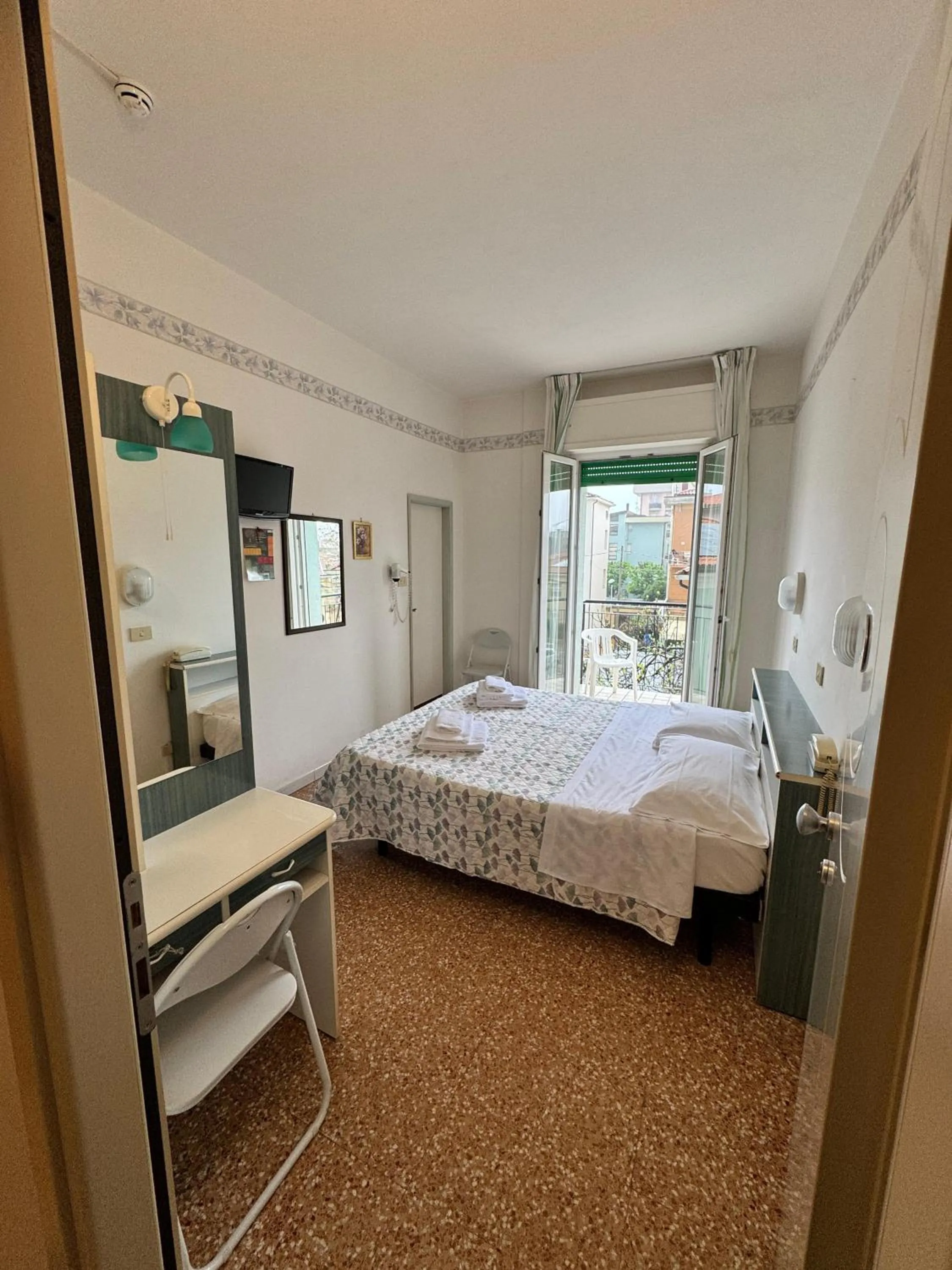 Bedroom, Bed in Hotel Urania Nuova Gestione