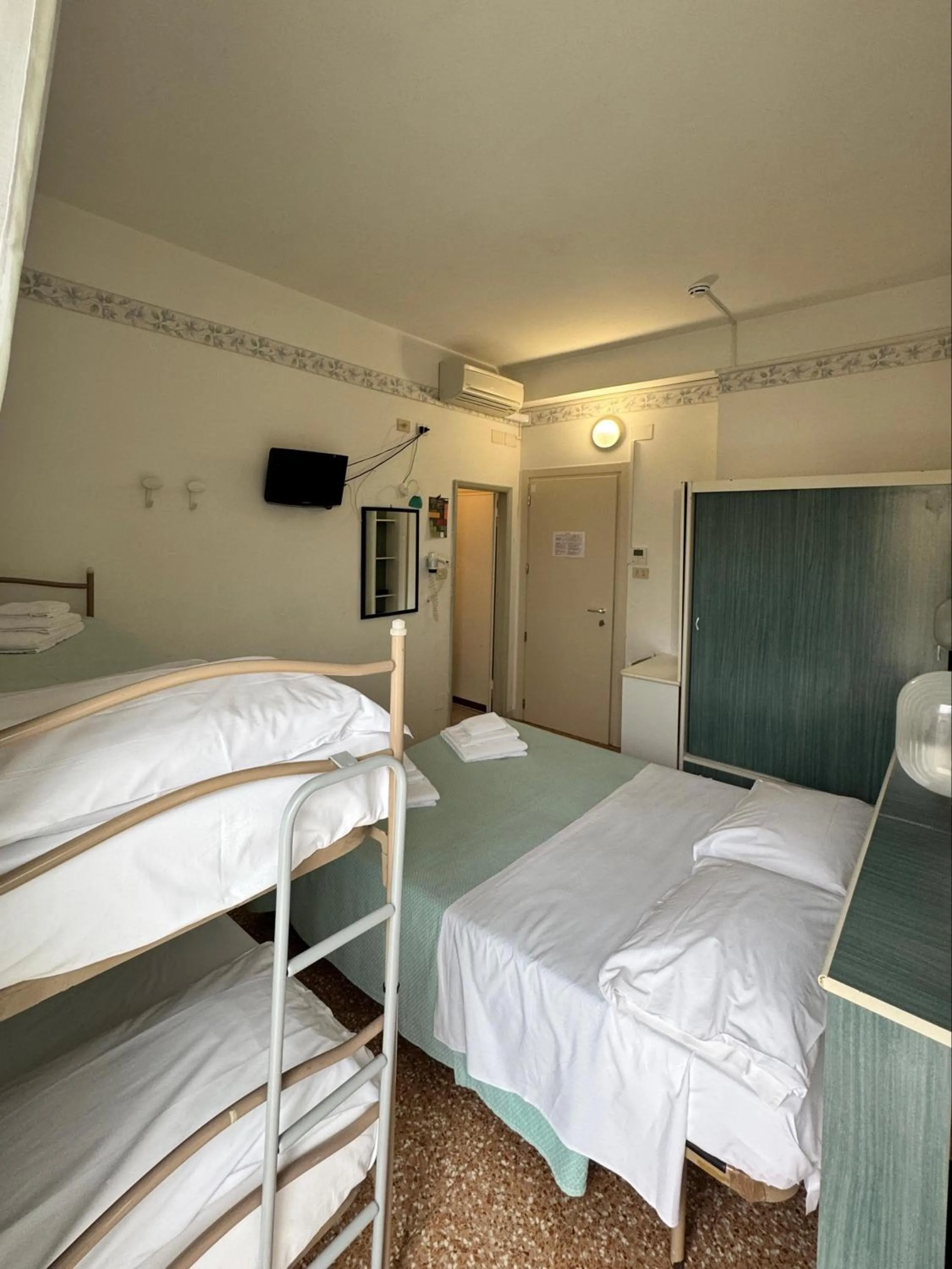 Bedroom, Bed in Hotel Urania Nuova Gestione