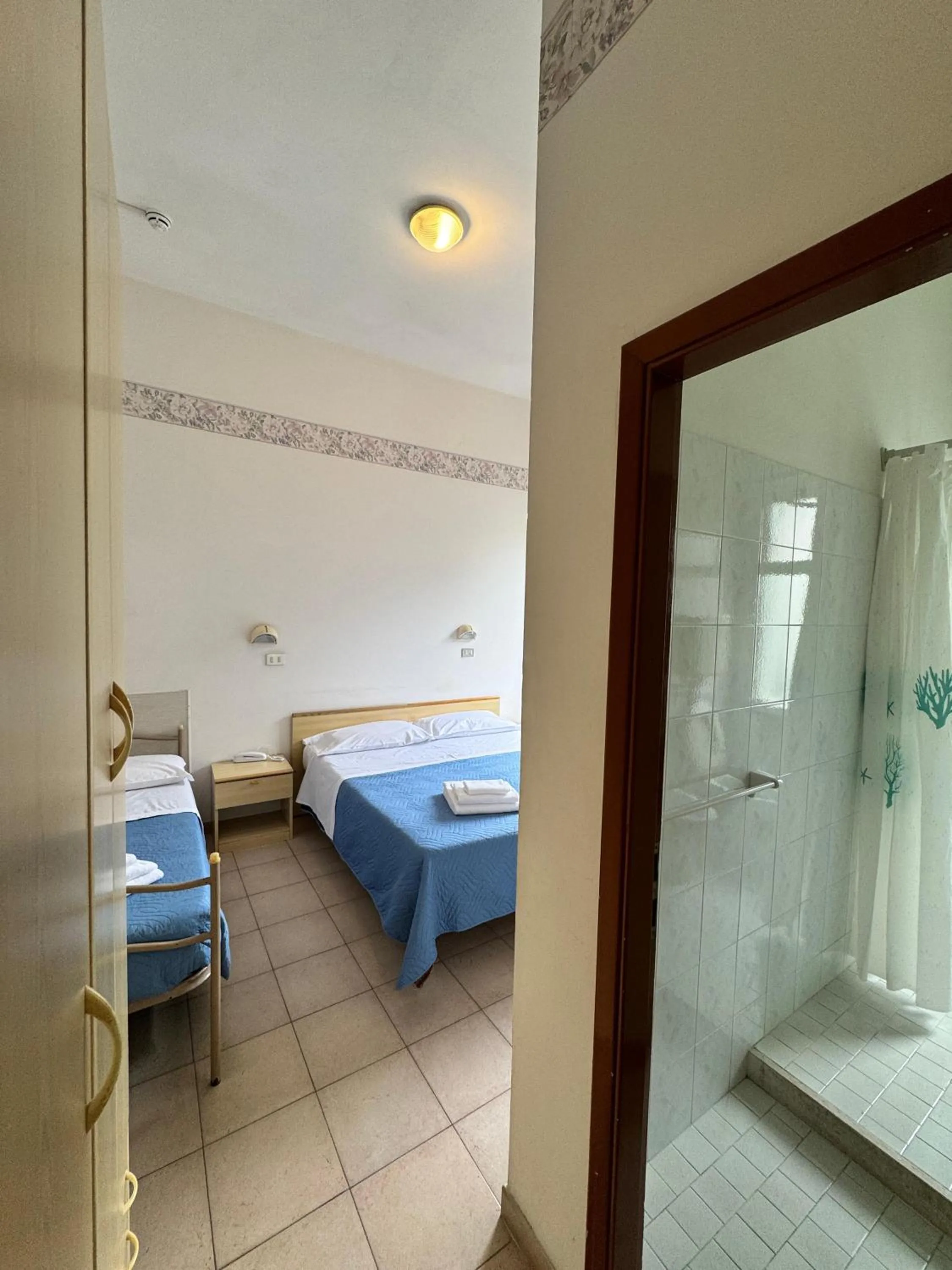 Bedroom, Bed in Hotel Urania Nuova Gestione
