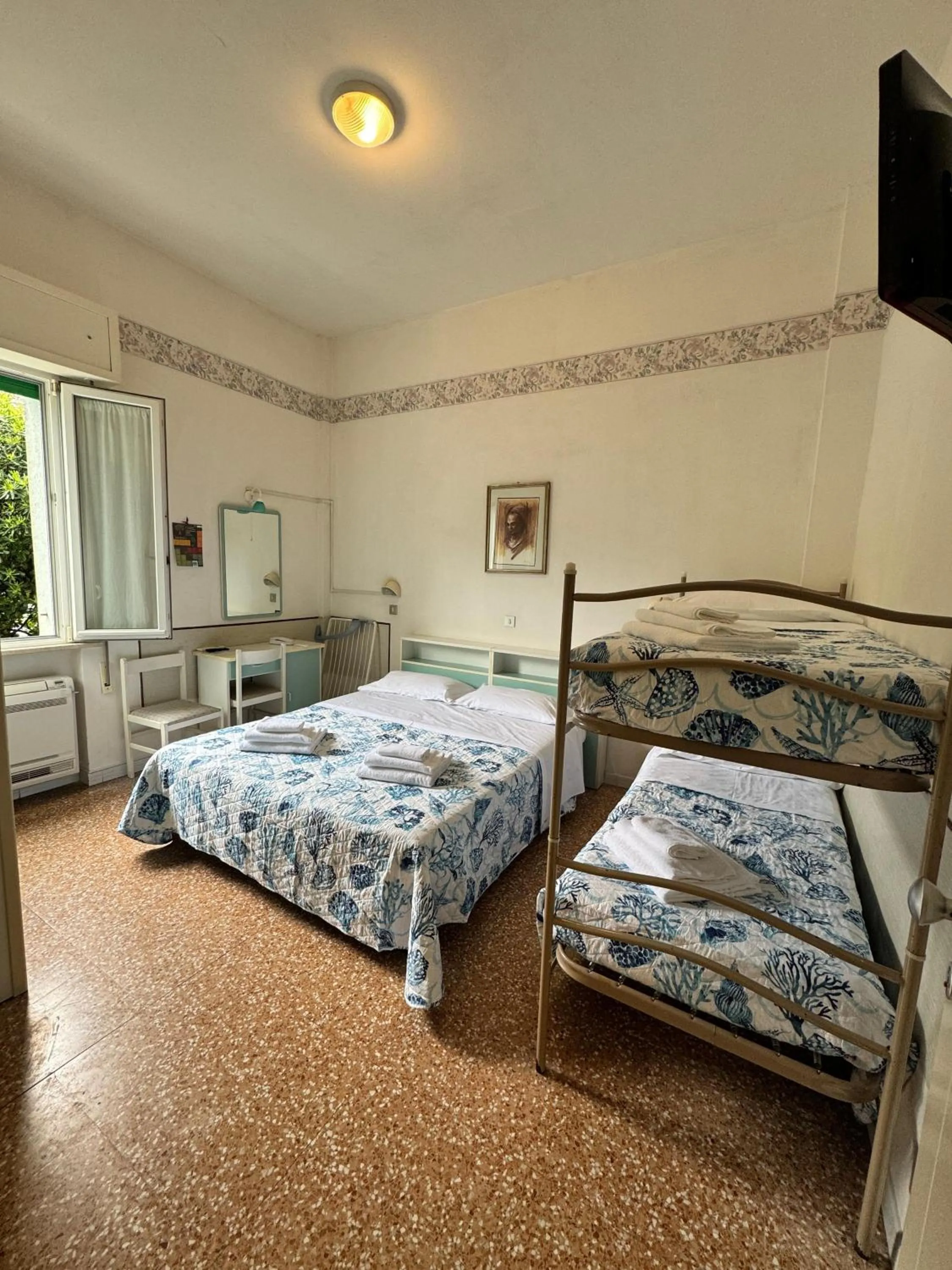 Bedroom, Bed in Hotel Urania Nuova Gestione
