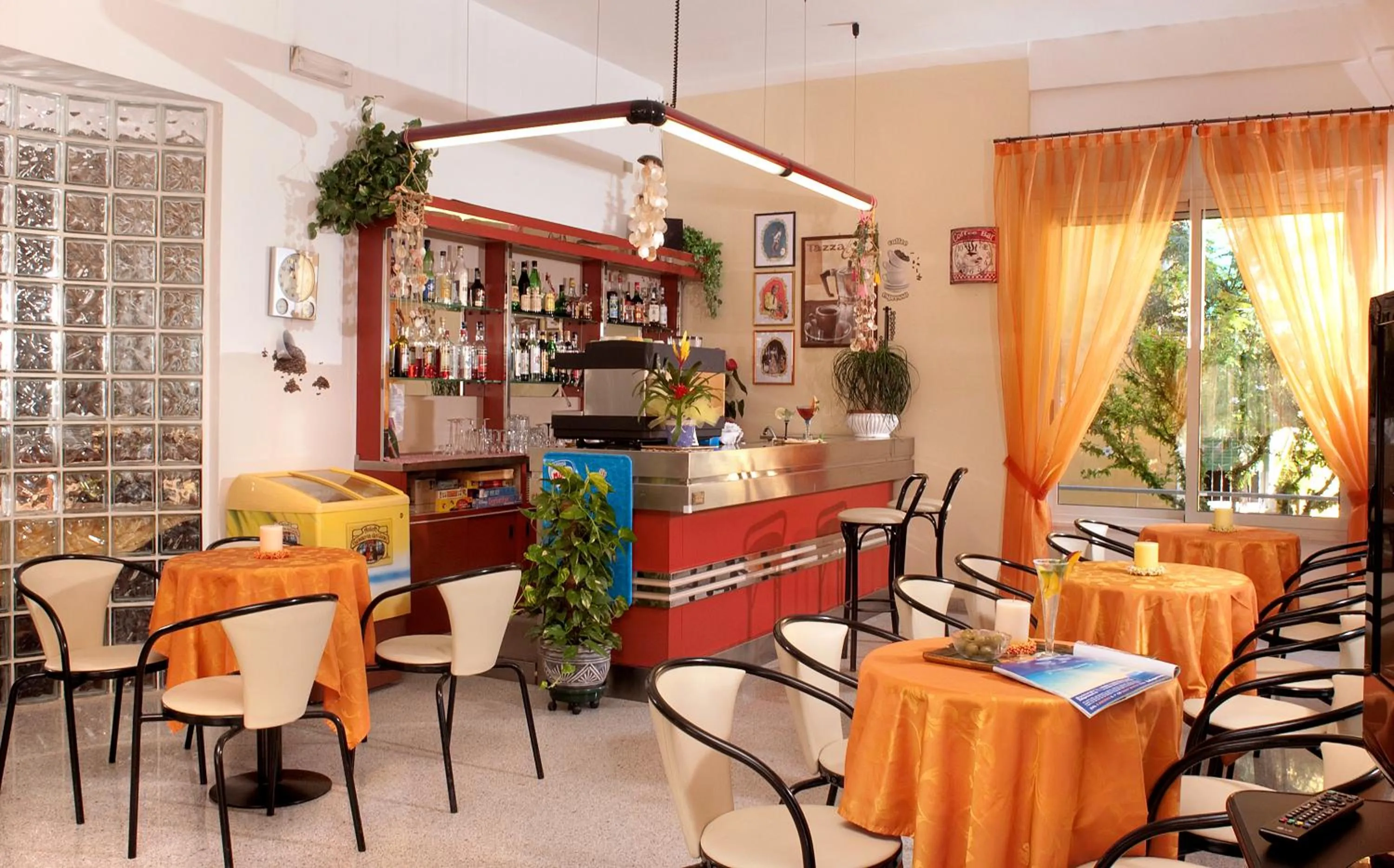 Lounge or bar in Hotel Olimpia