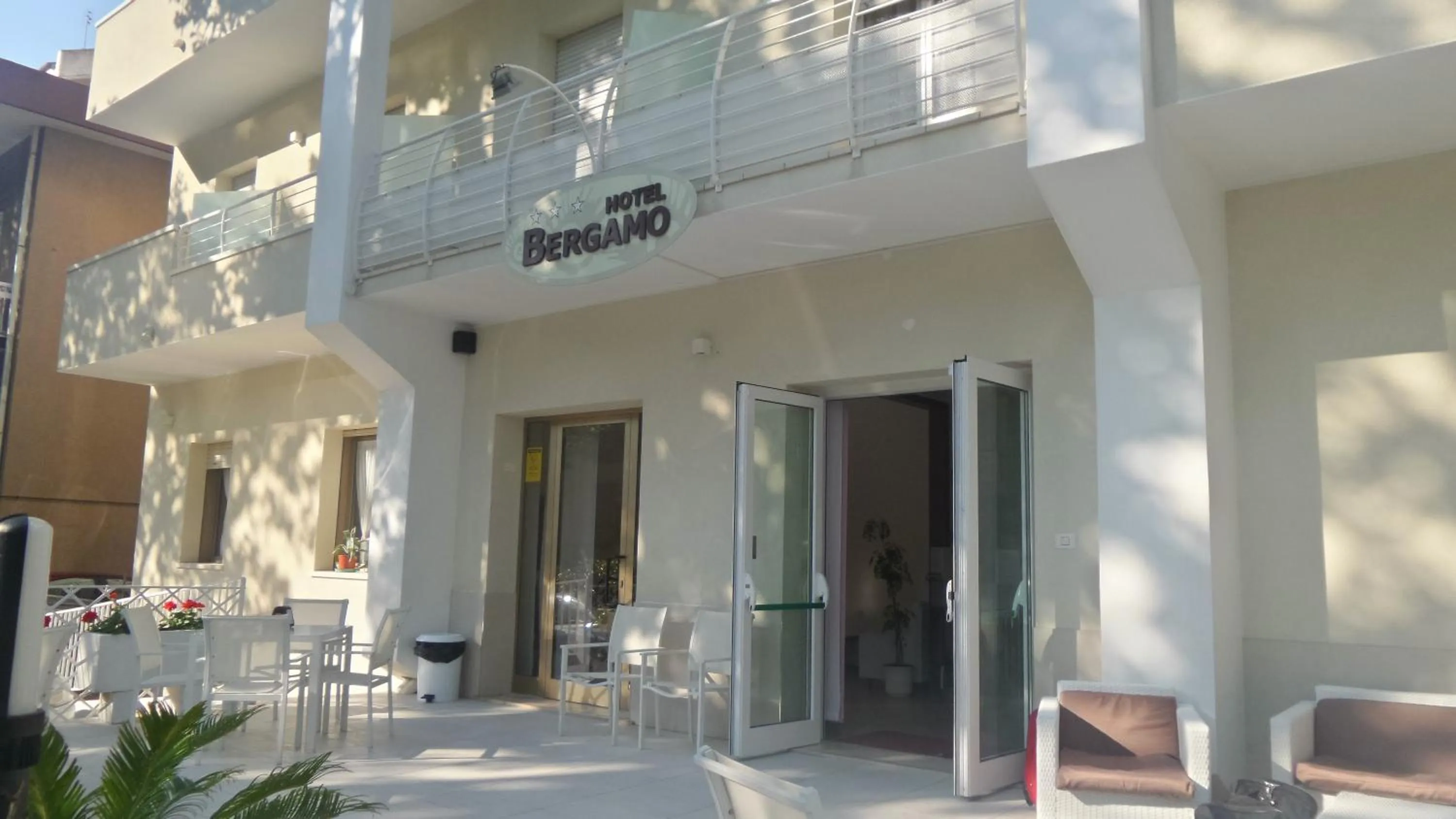 Facade/entrance in Hotel Bergamo