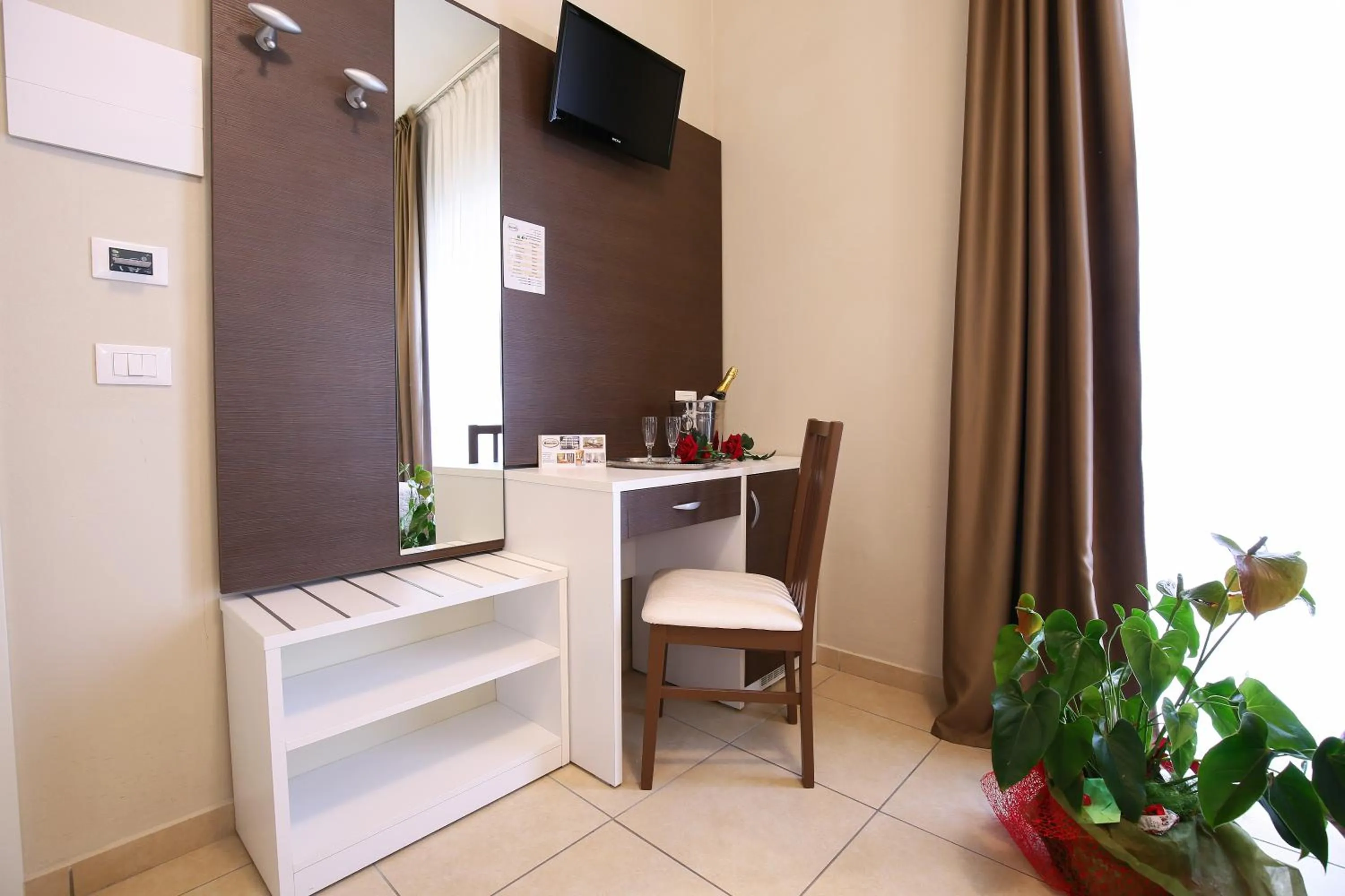 Photo of the whole room in Hotel Bergamo