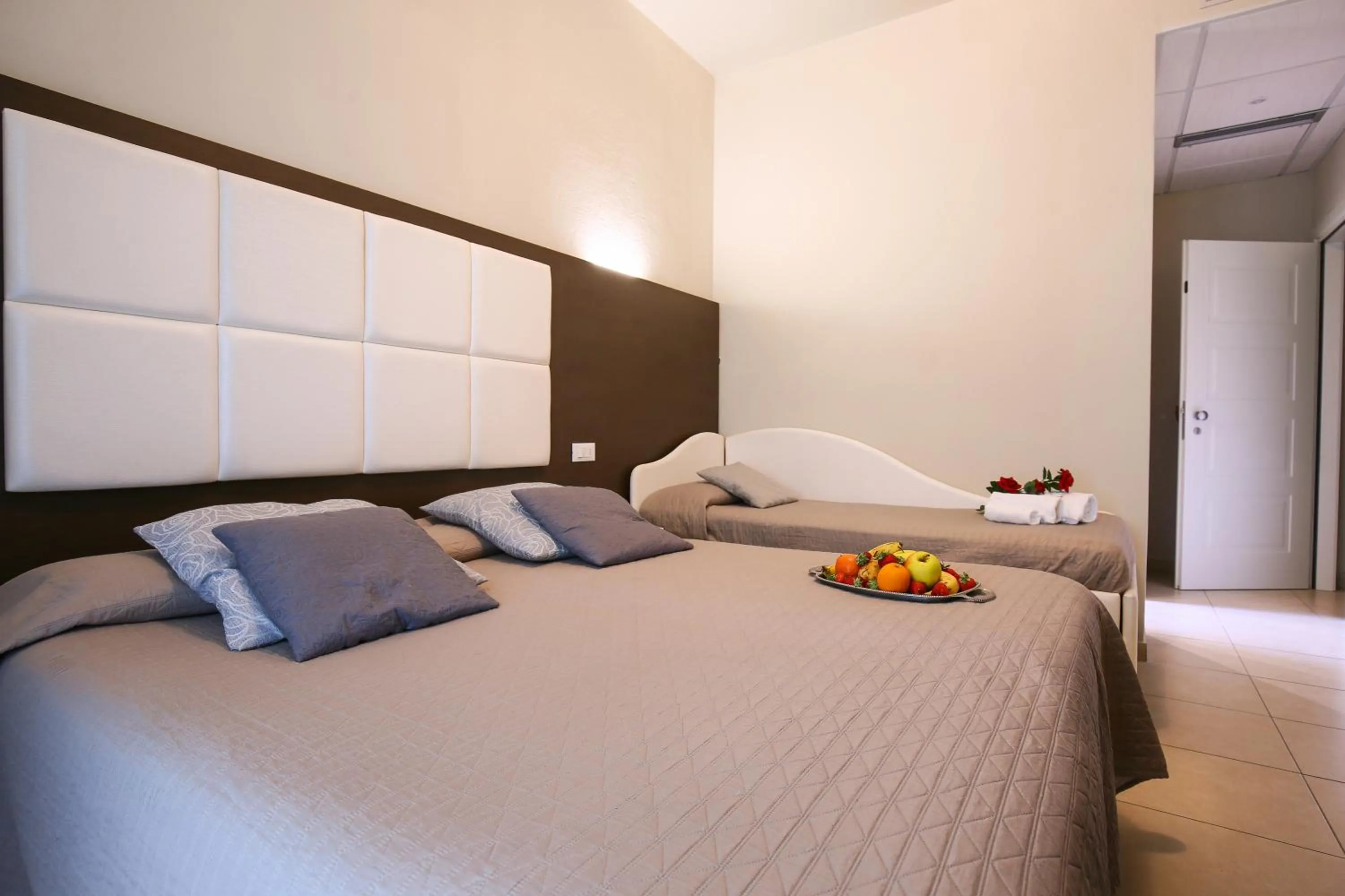 Photo of the whole room, Bed in Hotel Bergamo