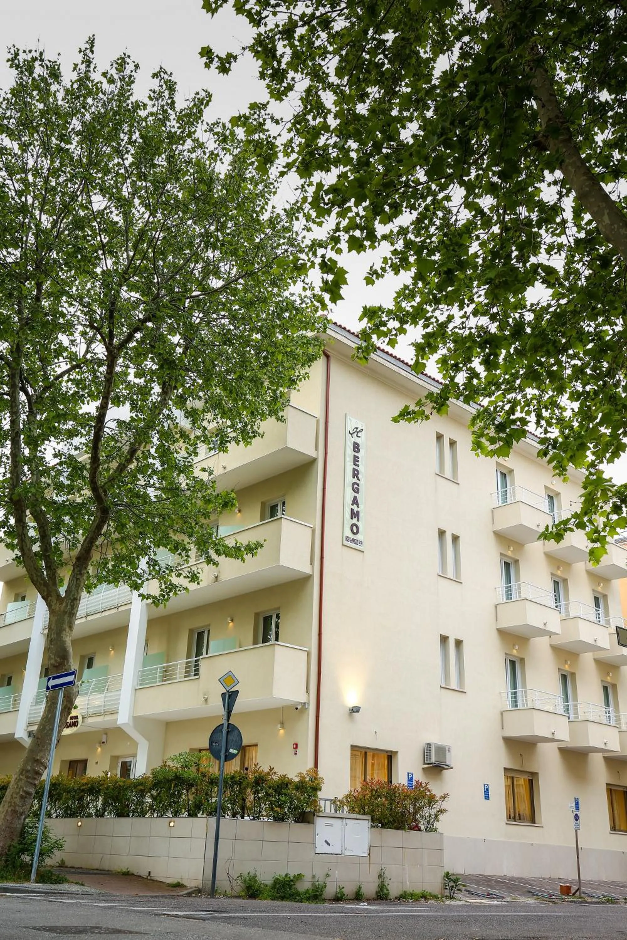 Property building in Hotel Bergamo