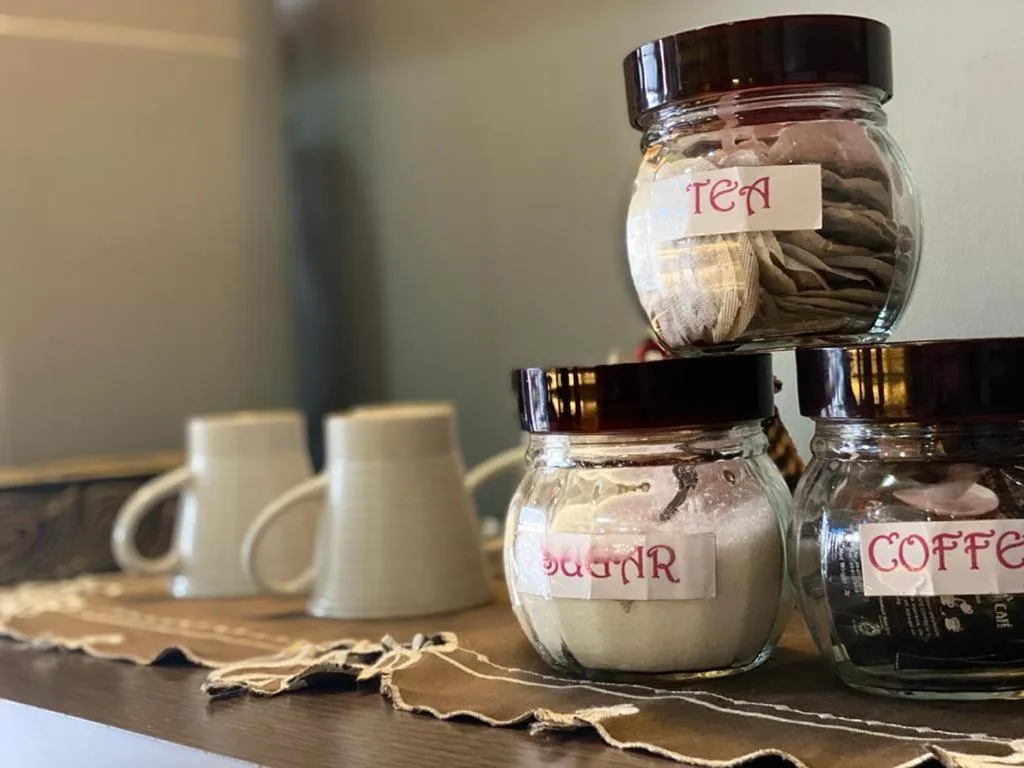 Coffee/tea facilities in Ct Hotel