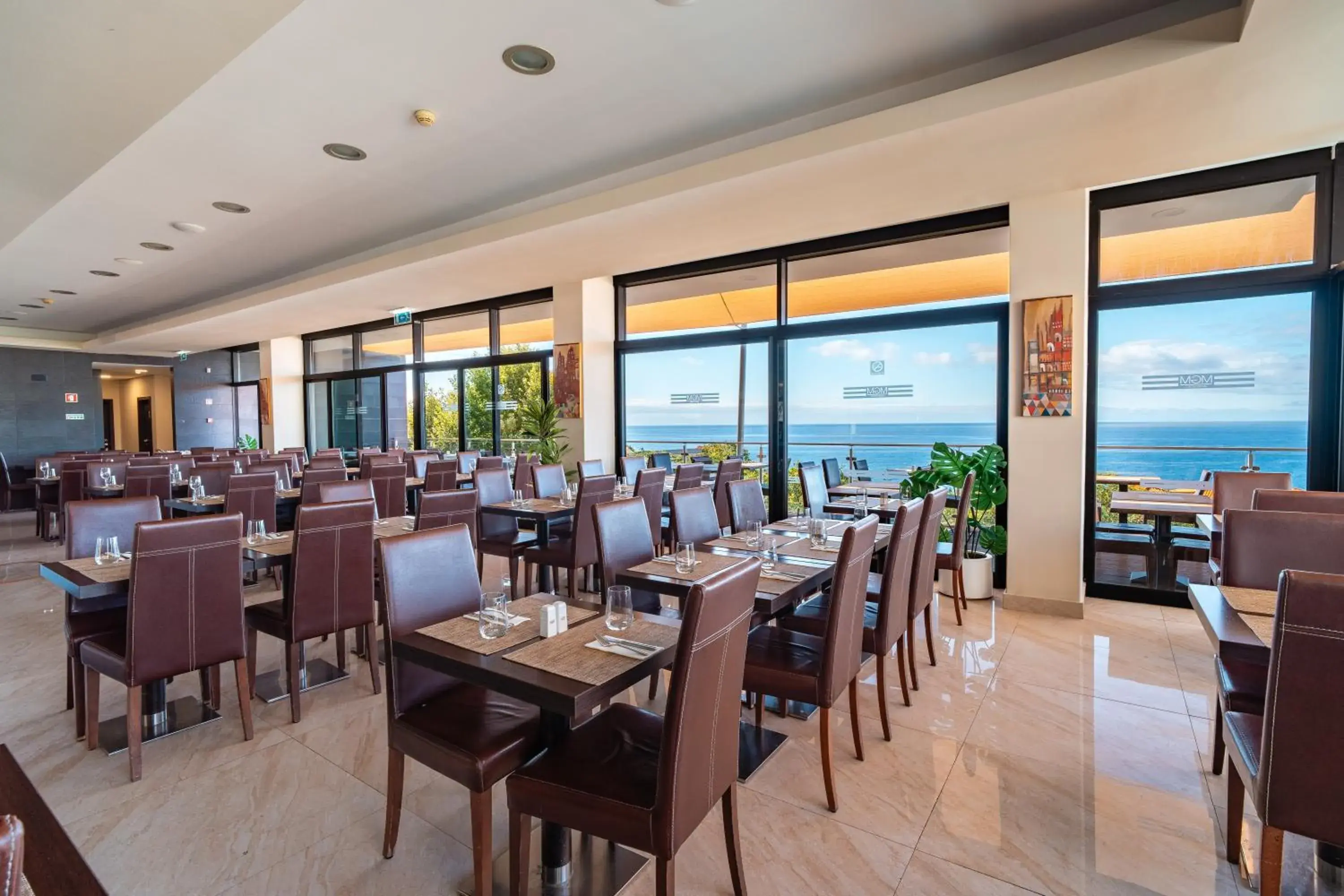 Restaurant/places to eat in Muthu Raga Madeira Hotel Restaurant/places to eat in Muthu Raga Madeira Hotel