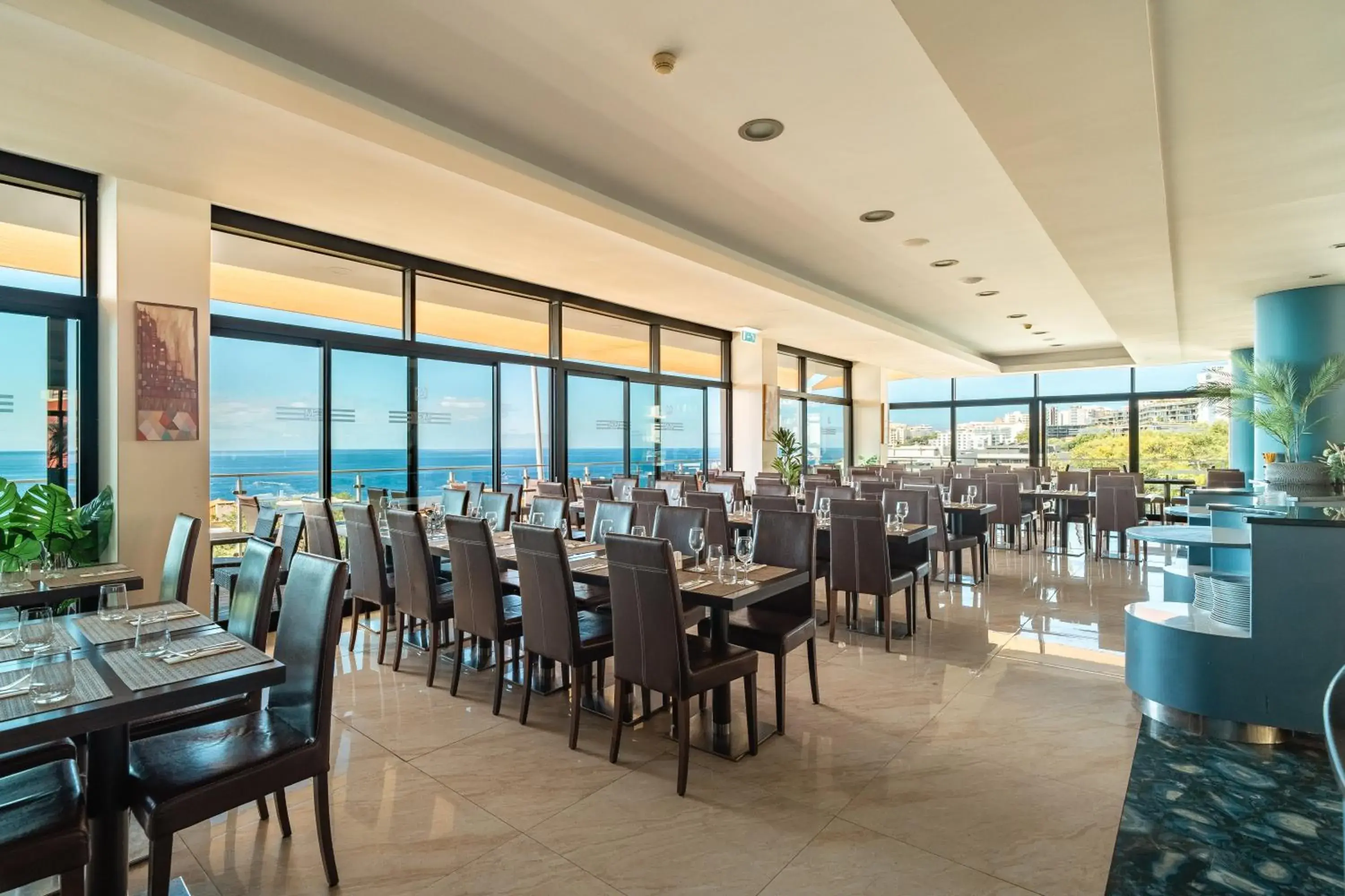 Restaurant/places to eat in Muthu Raga Madeira Hotel Restaurant/places to eat in Muthu Raga Madeira Hotel