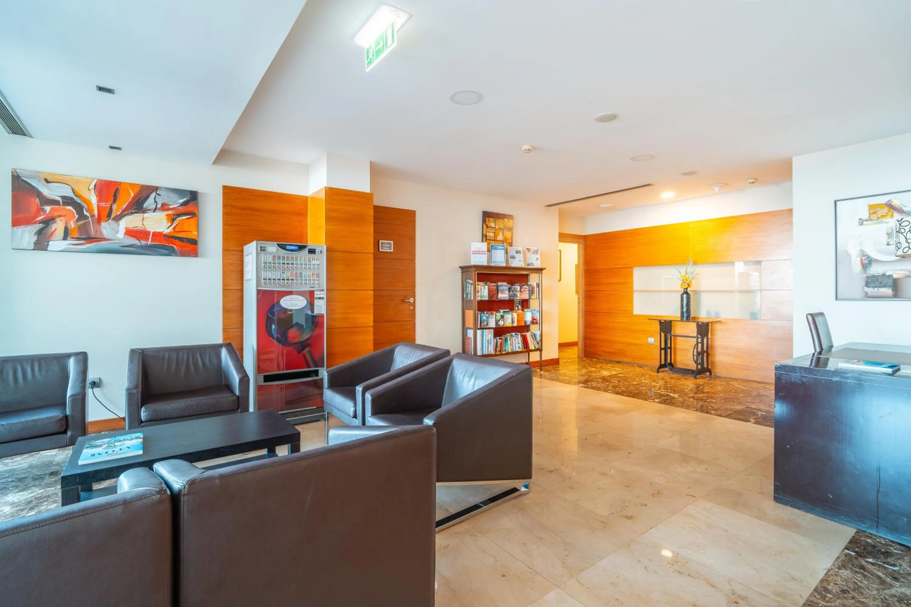 Lobby or reception in Muthu Raga Madeira Hotel