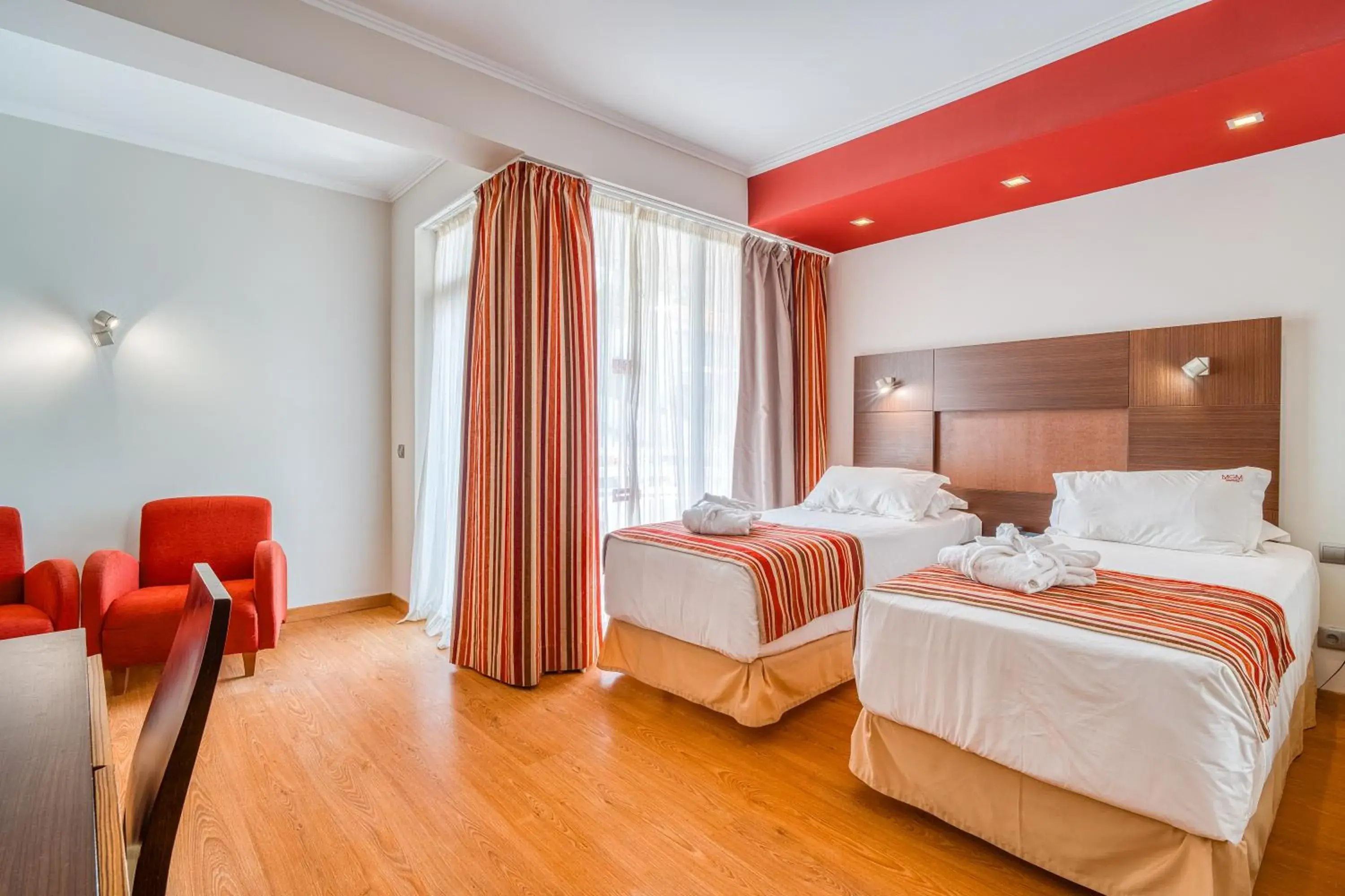 Standard Double or Twin Room with Garden View in Muthu Raga Madeira Hotel Standard Double or Twin Room with Garden View in Muthu Raga Madeira Hotel