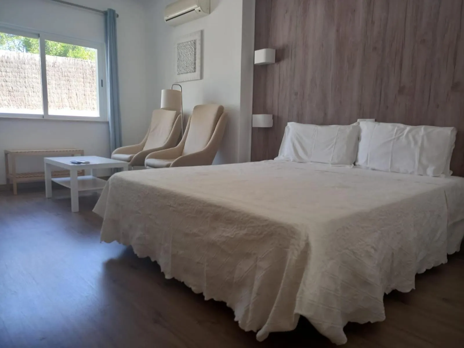 Bedroom, Bed in Villa Welwitshia