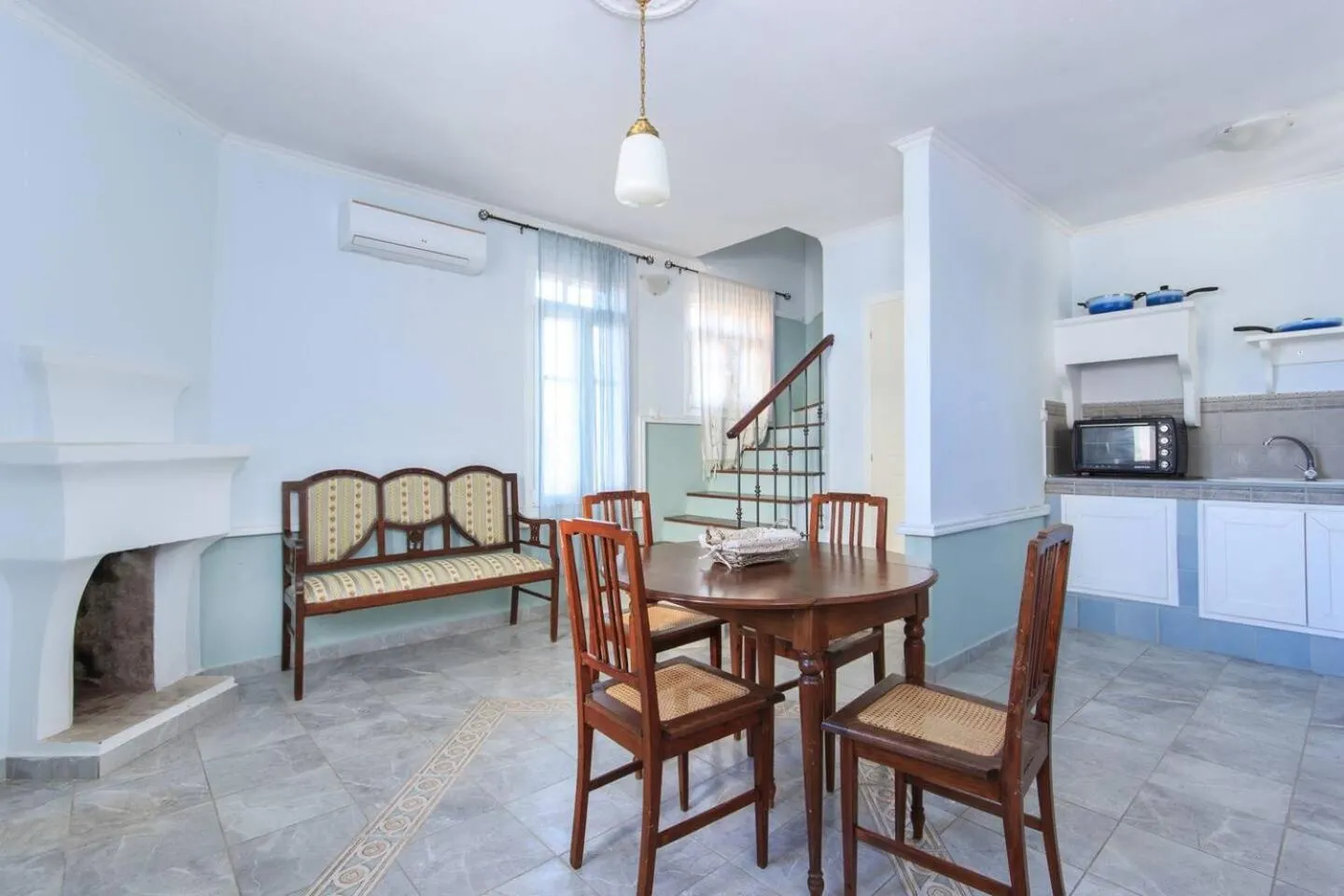 Kitchen or kitchenette in Villas Thassos
