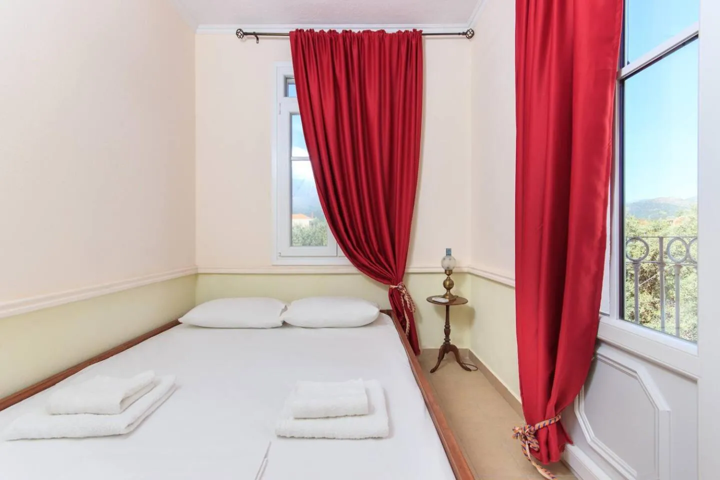 Bed in Villas Thassos