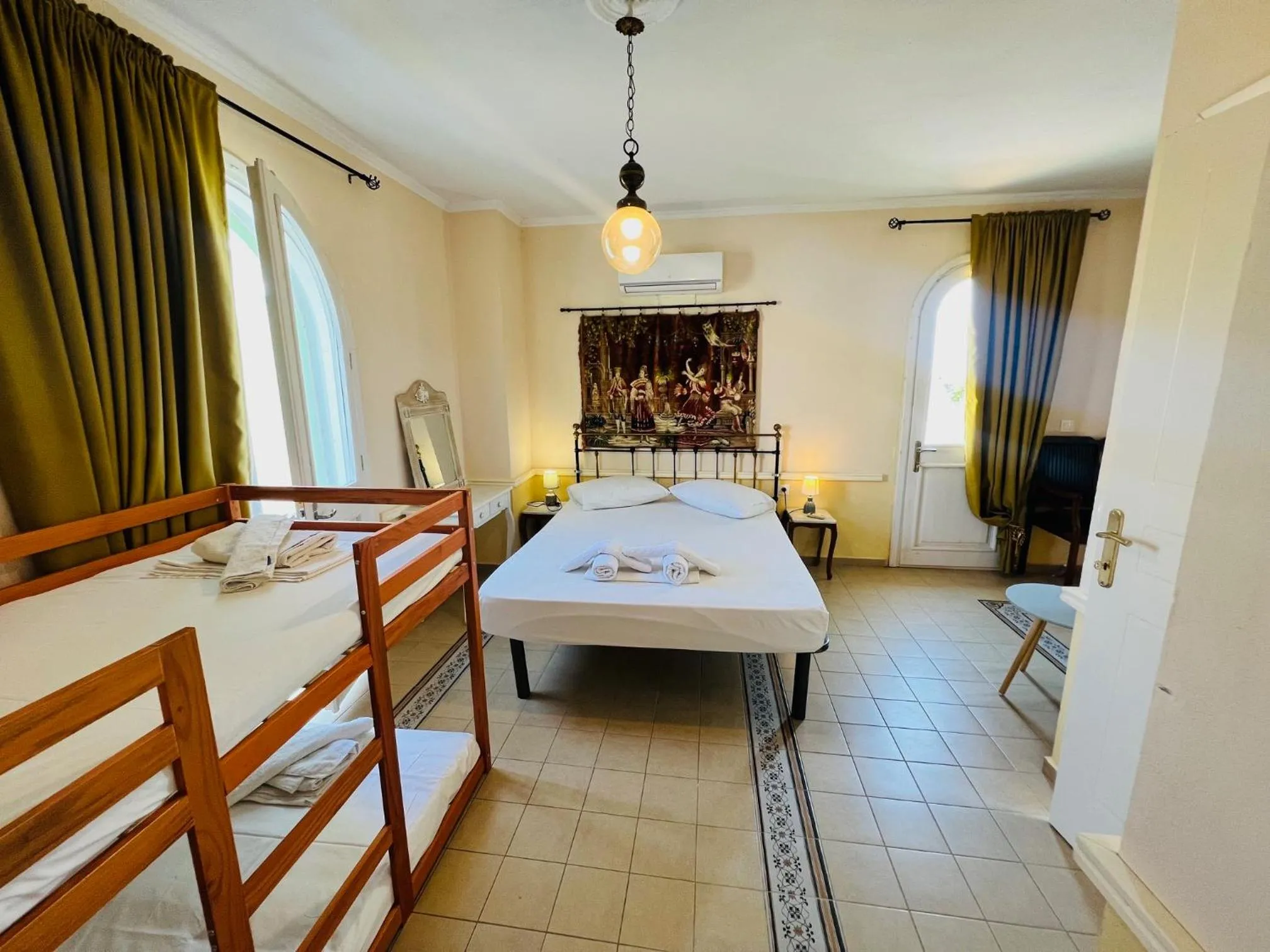 Bedroom, Bed in Villas Thassos