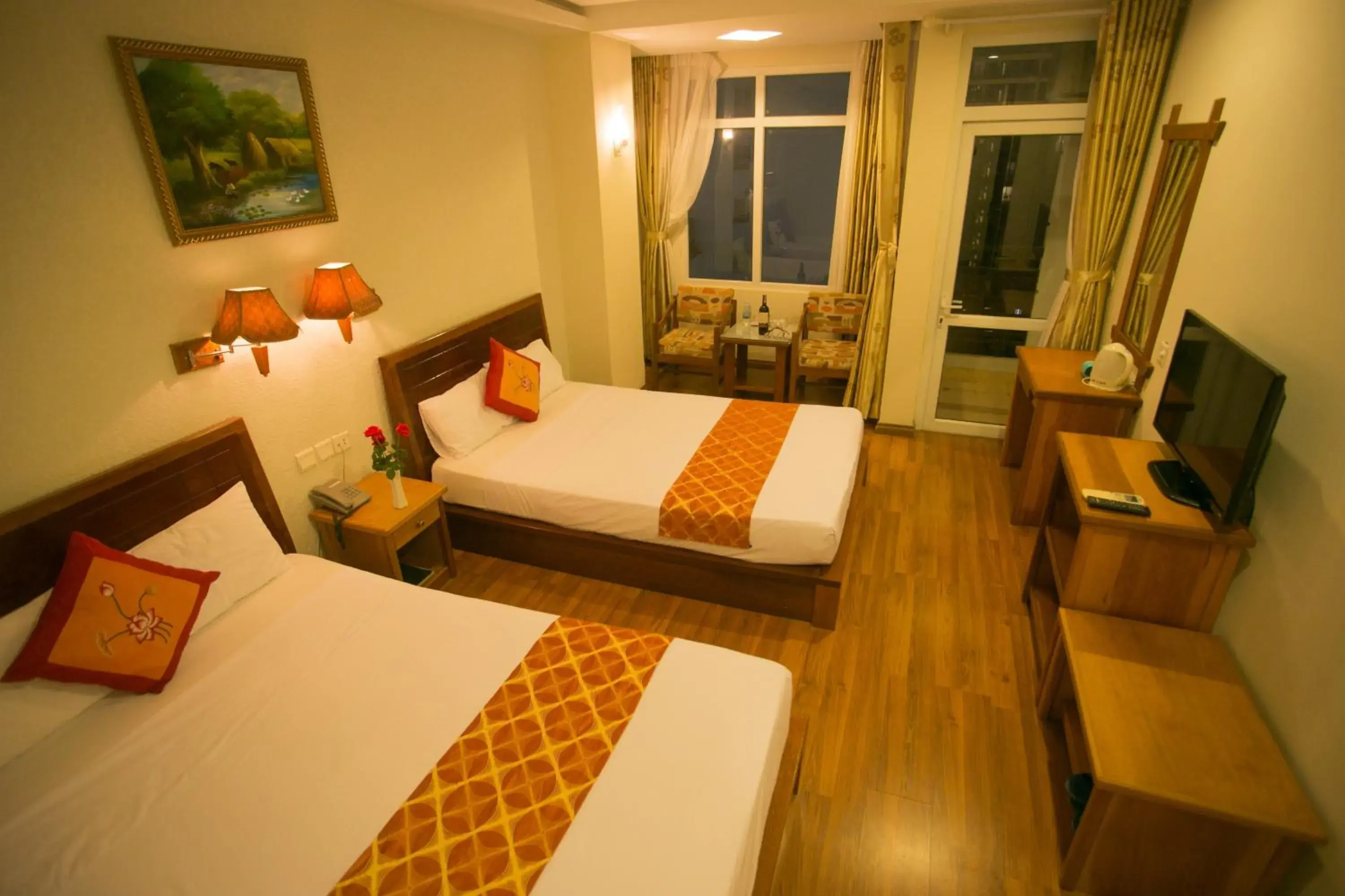 Deluxe Double Room with Two Double Beds in Golden Sea Hotel Deluxe Double Room with Two Double Beds in Golden Sea Hotel
