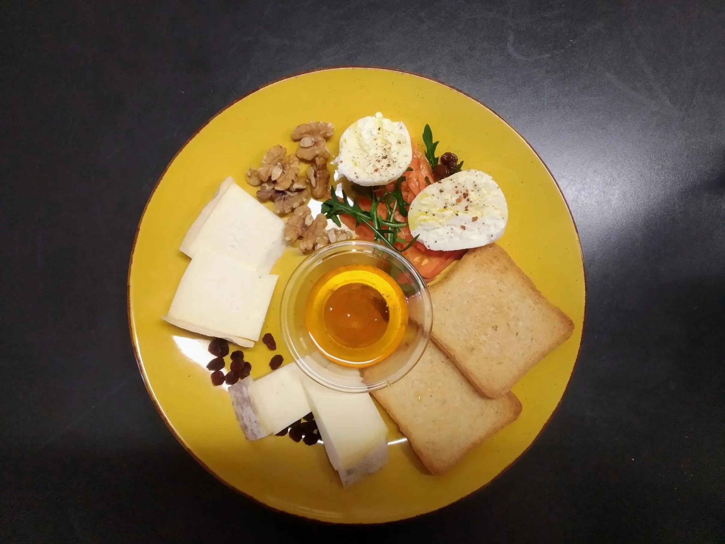 Food and drinks in MOUNTAIN HOTEL Osteria di MONTAGNA La Peonia Monte Generoso