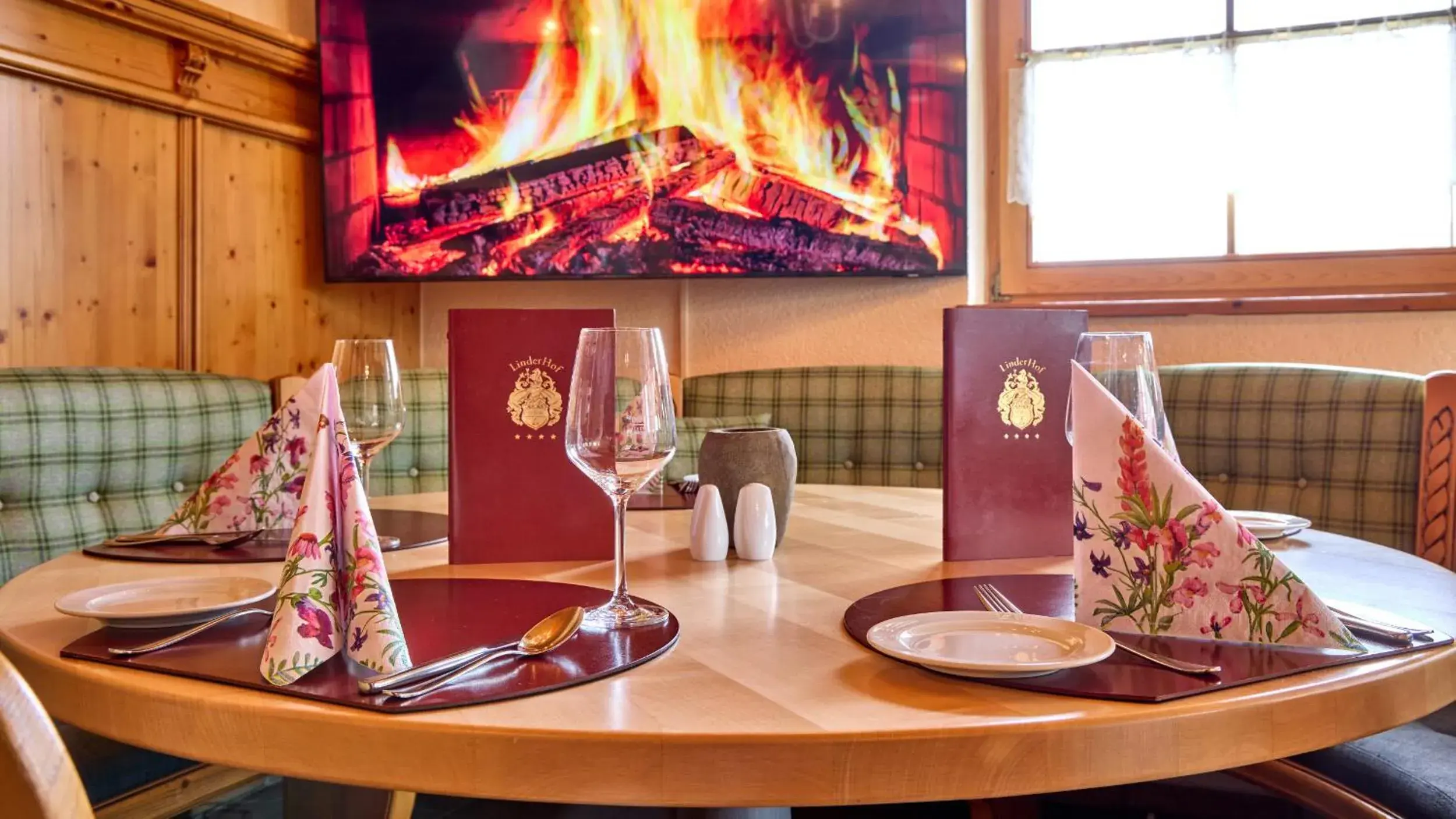 Restaurant/places to eat in Hotel Linderhof Restaurant/places to eat in Hotel Linderhof