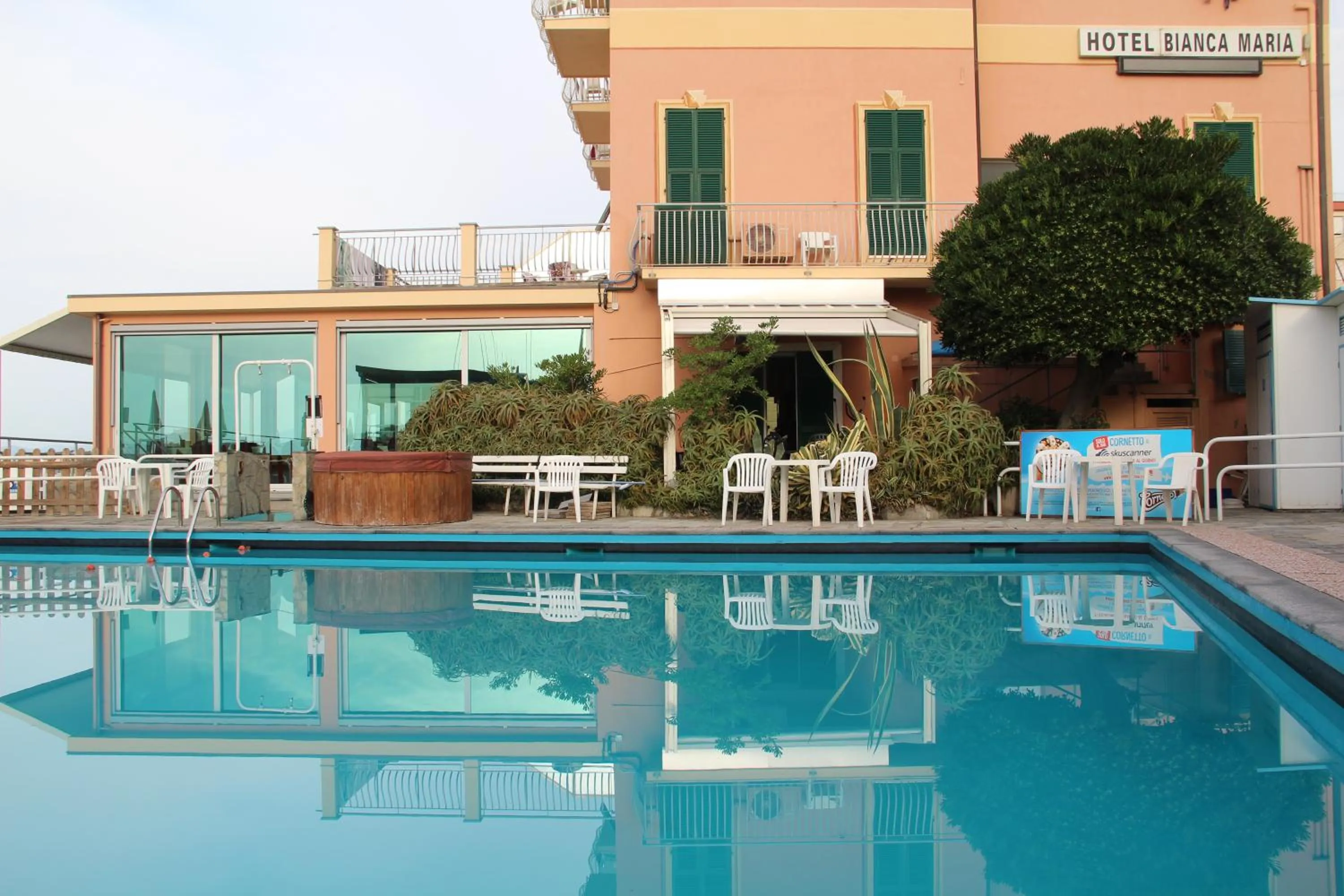 Swimming pool in Hotel Bianca Maria