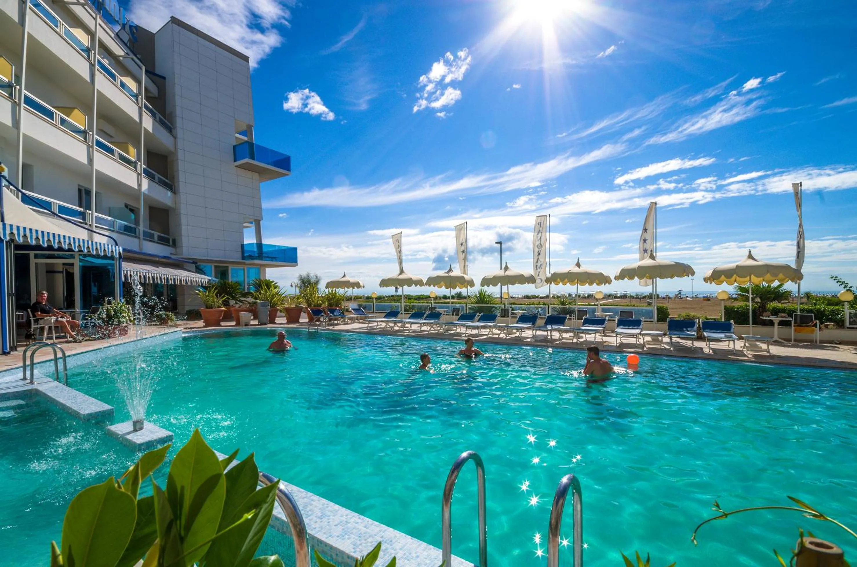 Swimming pool in Hotel Panoramic